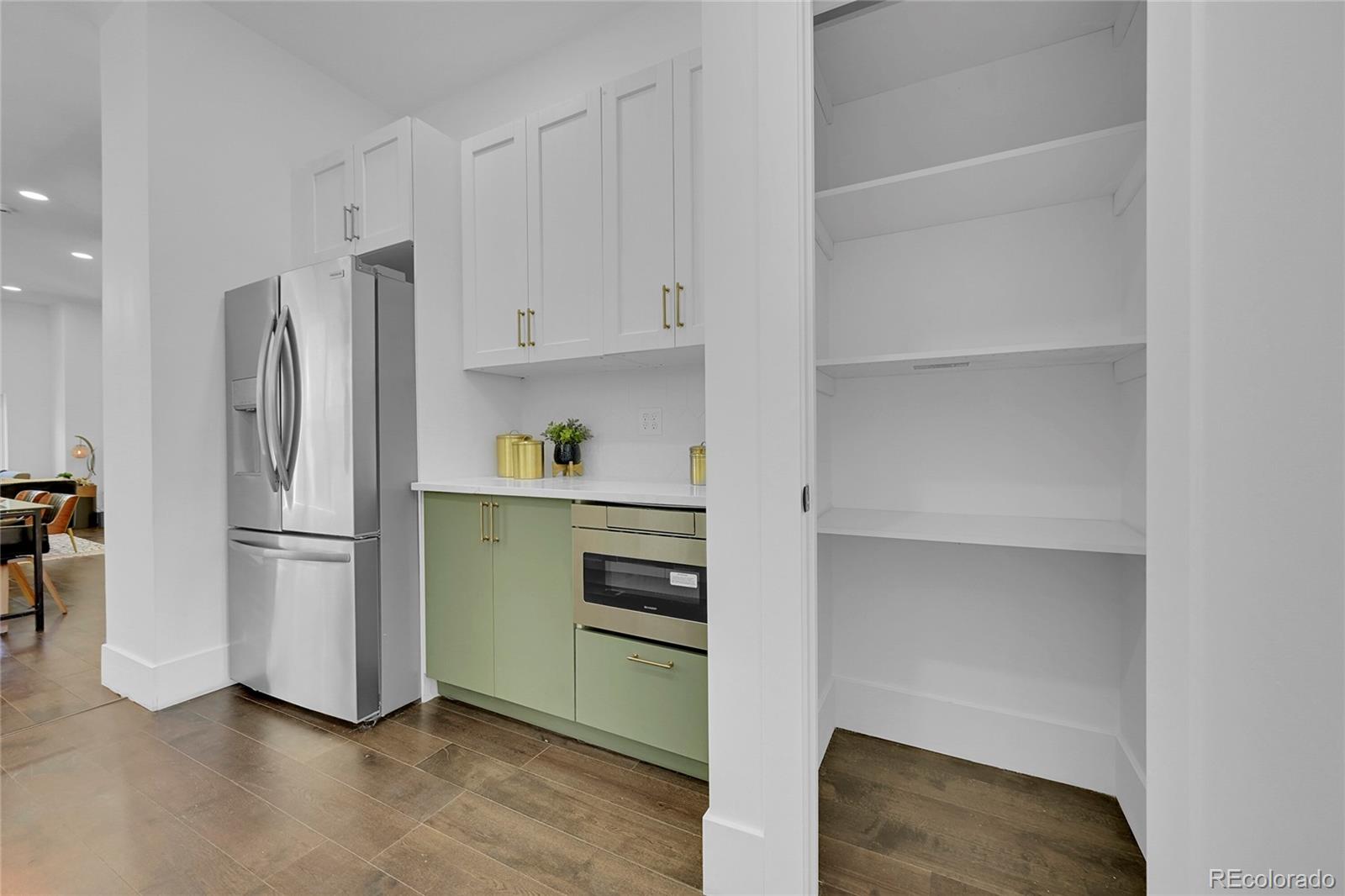 3238 Arapahoe Street