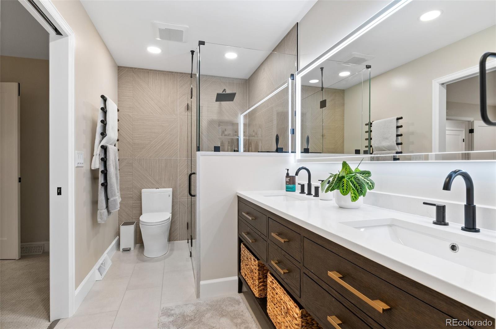 9939 E Aberdeen Avenue