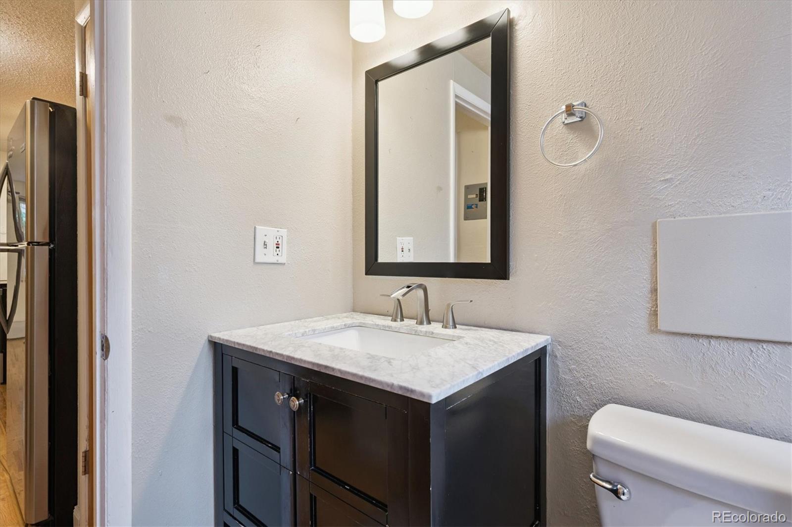 155 S Pennsylvania Street Unit: 107