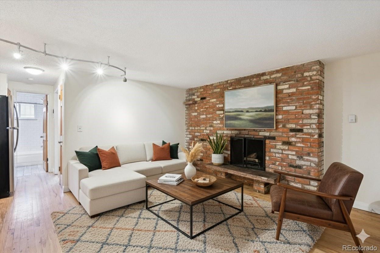 155 S Pennsylvania Street Unit: 107