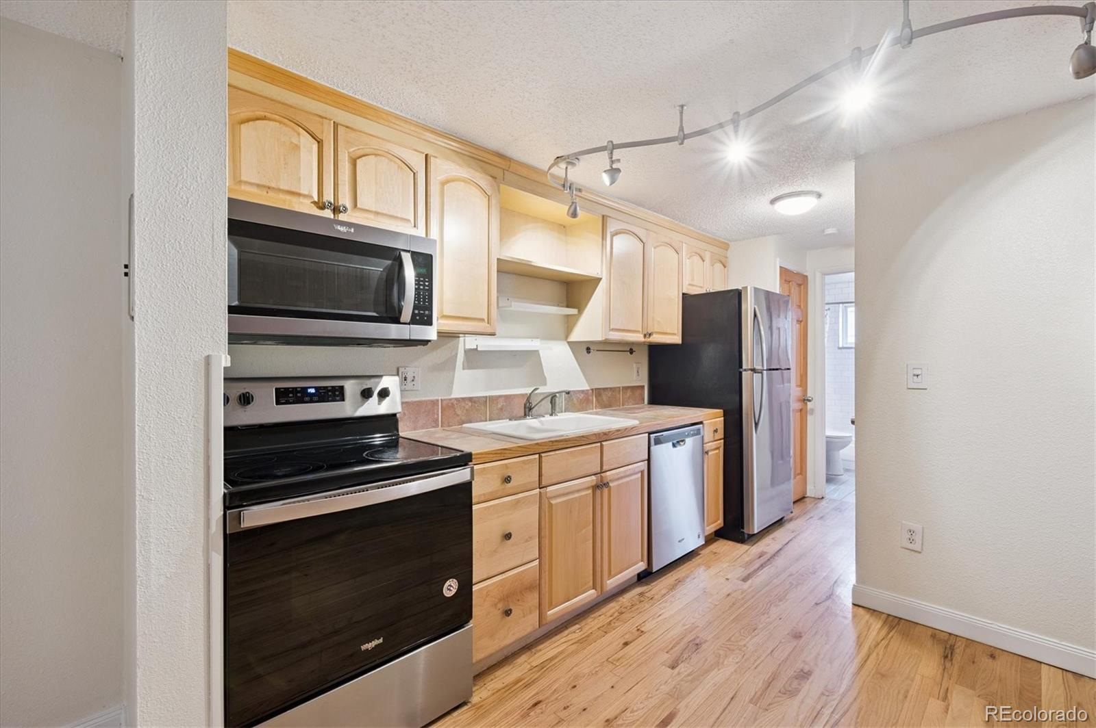 155 S Pennsylvania Street Unit: 107