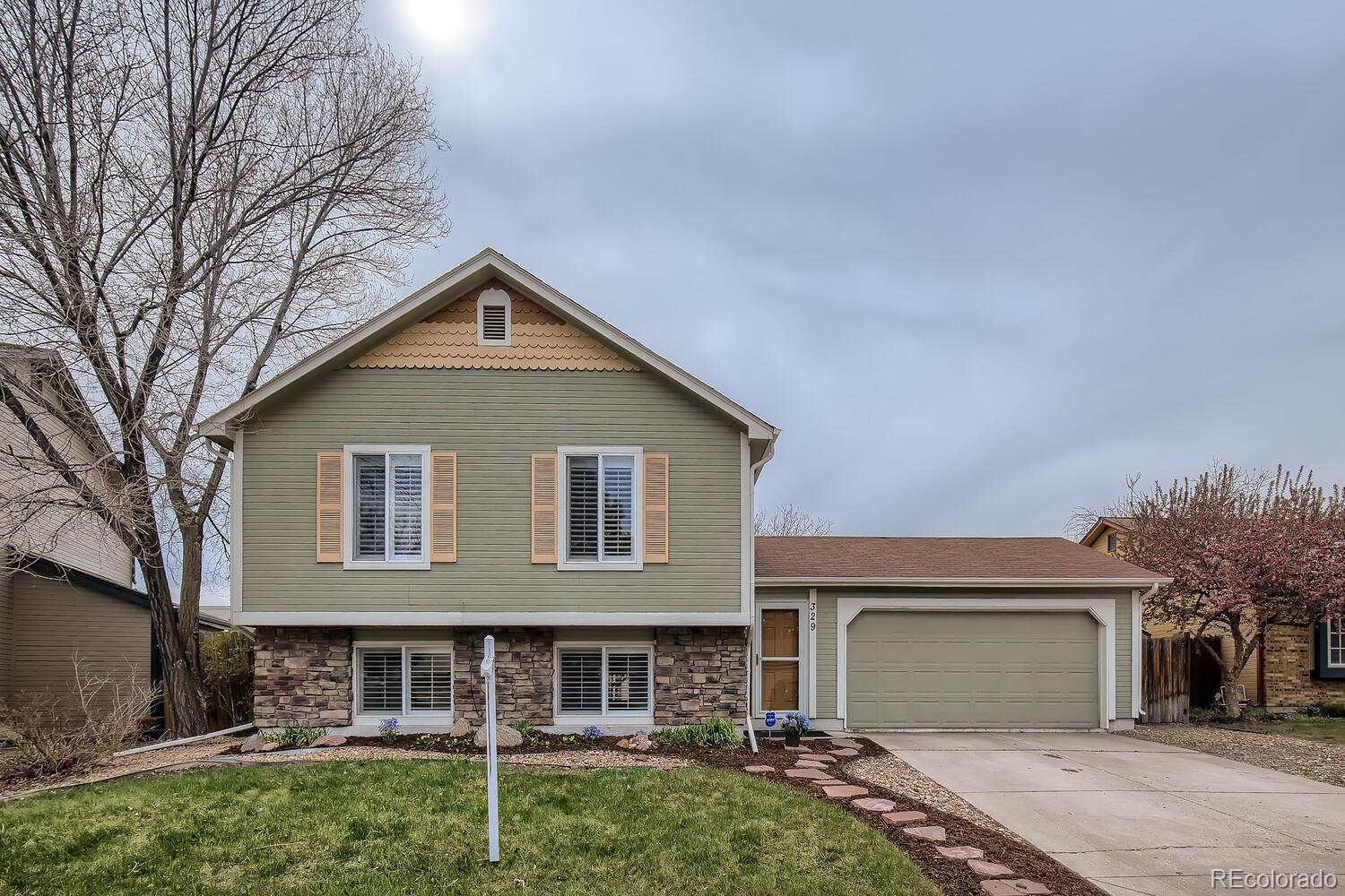 329 Mulberry Circle