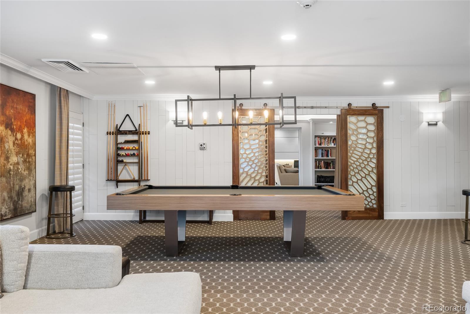 130 N Pearl Street Unit: 1206