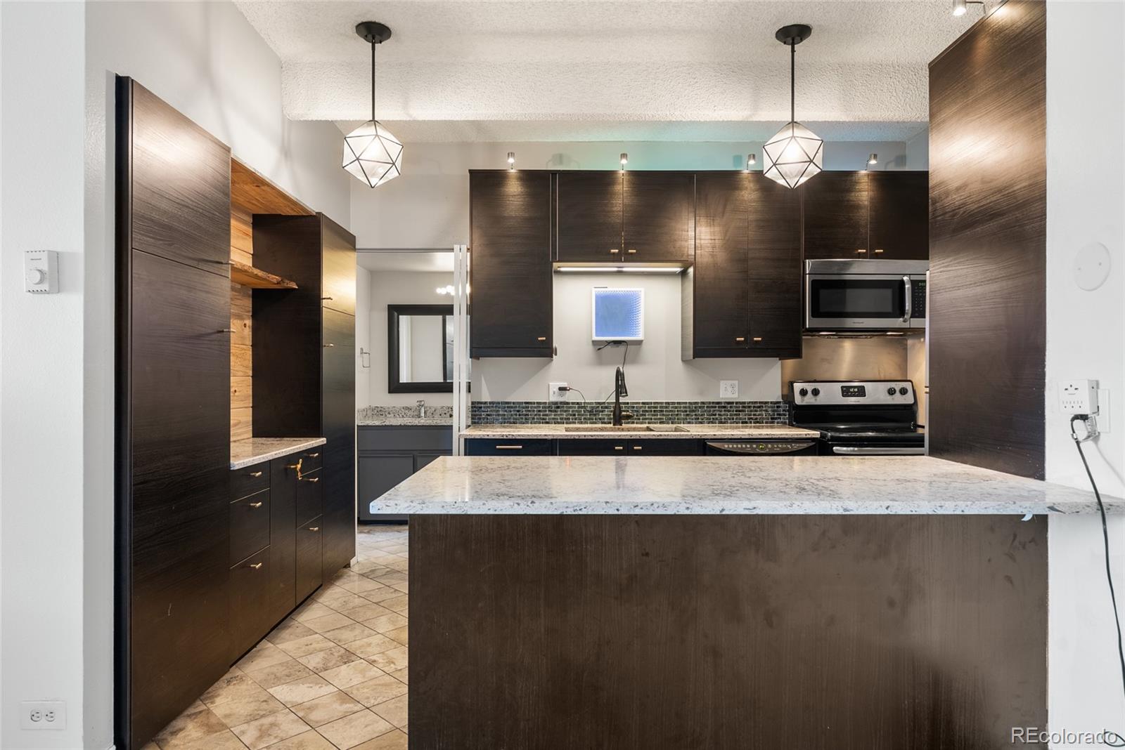 130 N Pearl Street Unit: 1206