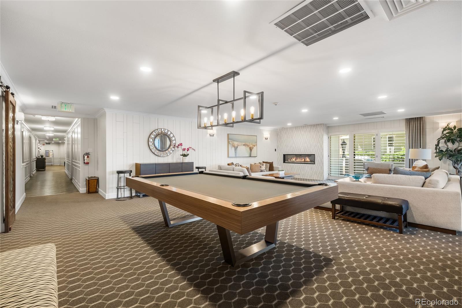 130 N Pearl Street Unit: 1206
