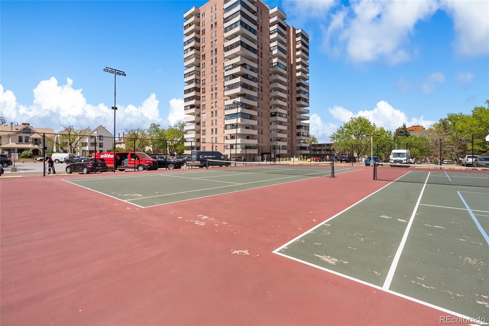 130 N Pearl Street Unit: 1206