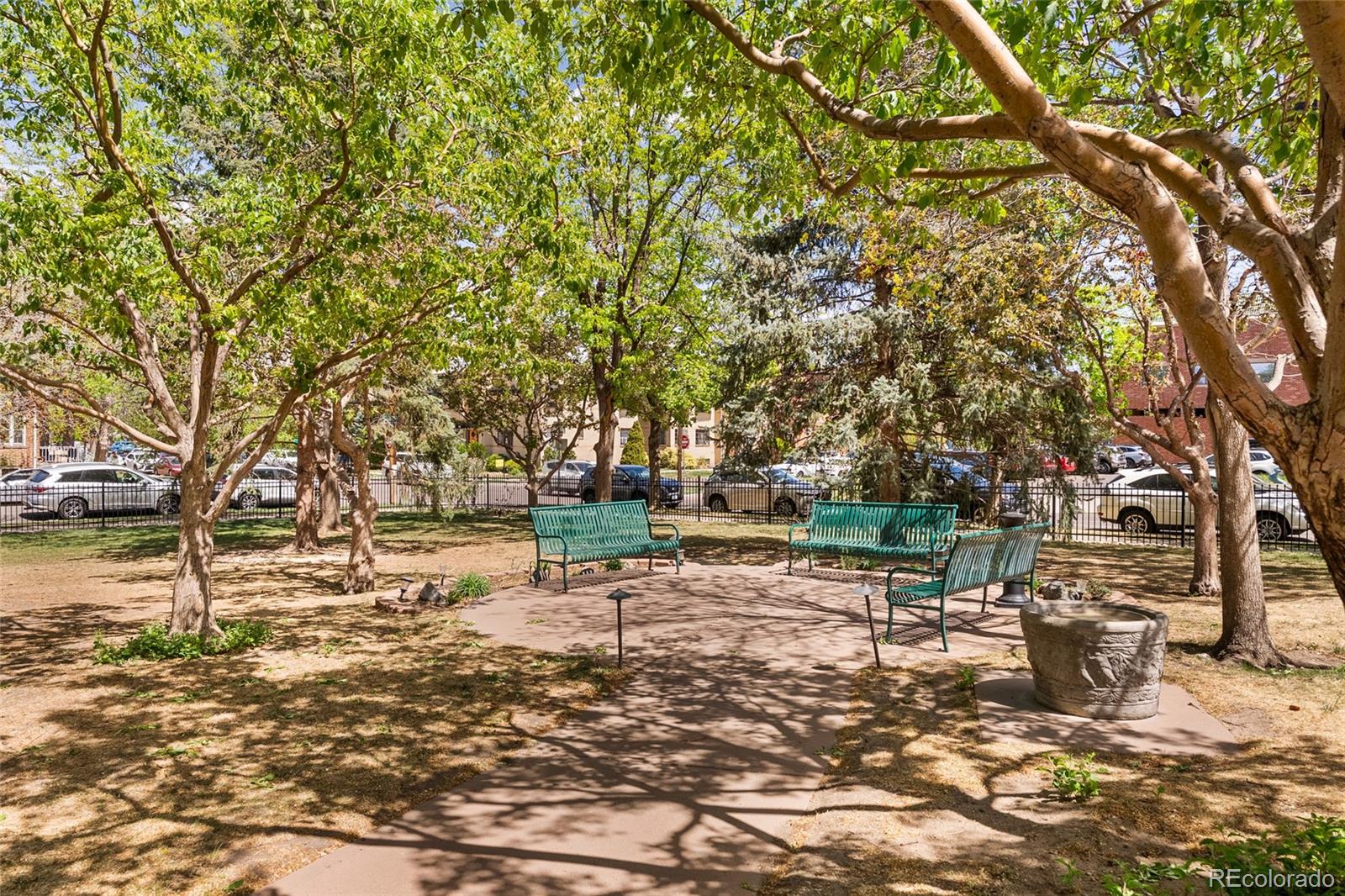 130 N Pearl Street Unit: 1206