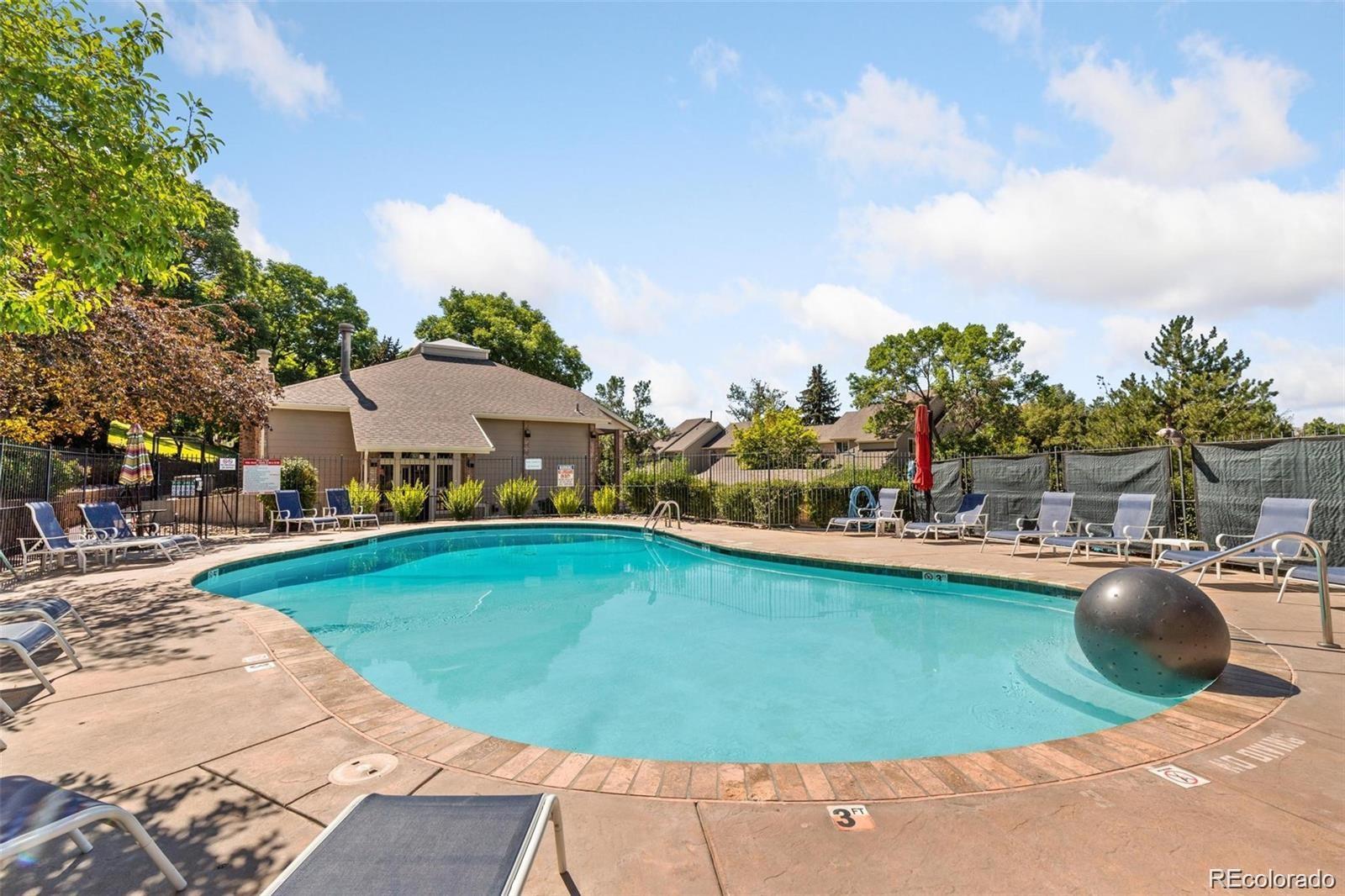 1470 S Quebec Way Unit: 8