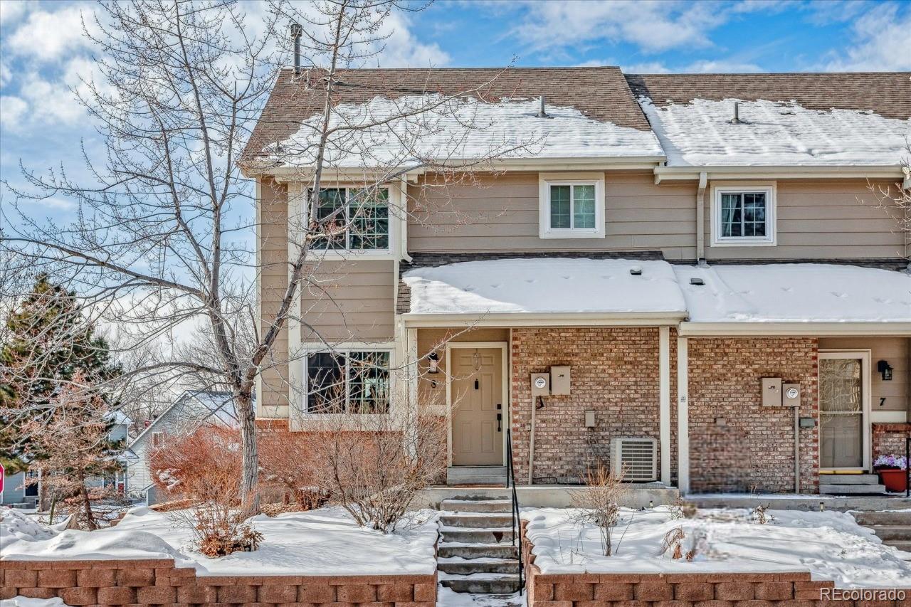 1470 S Quebec Way Unit: 8