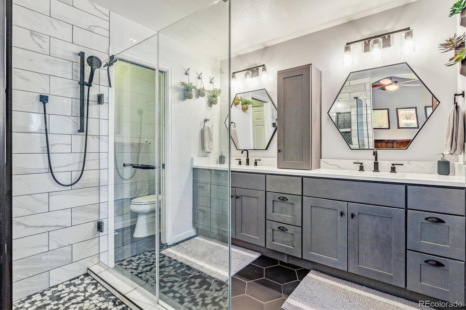 1470 S Quebec Way Unit: 8