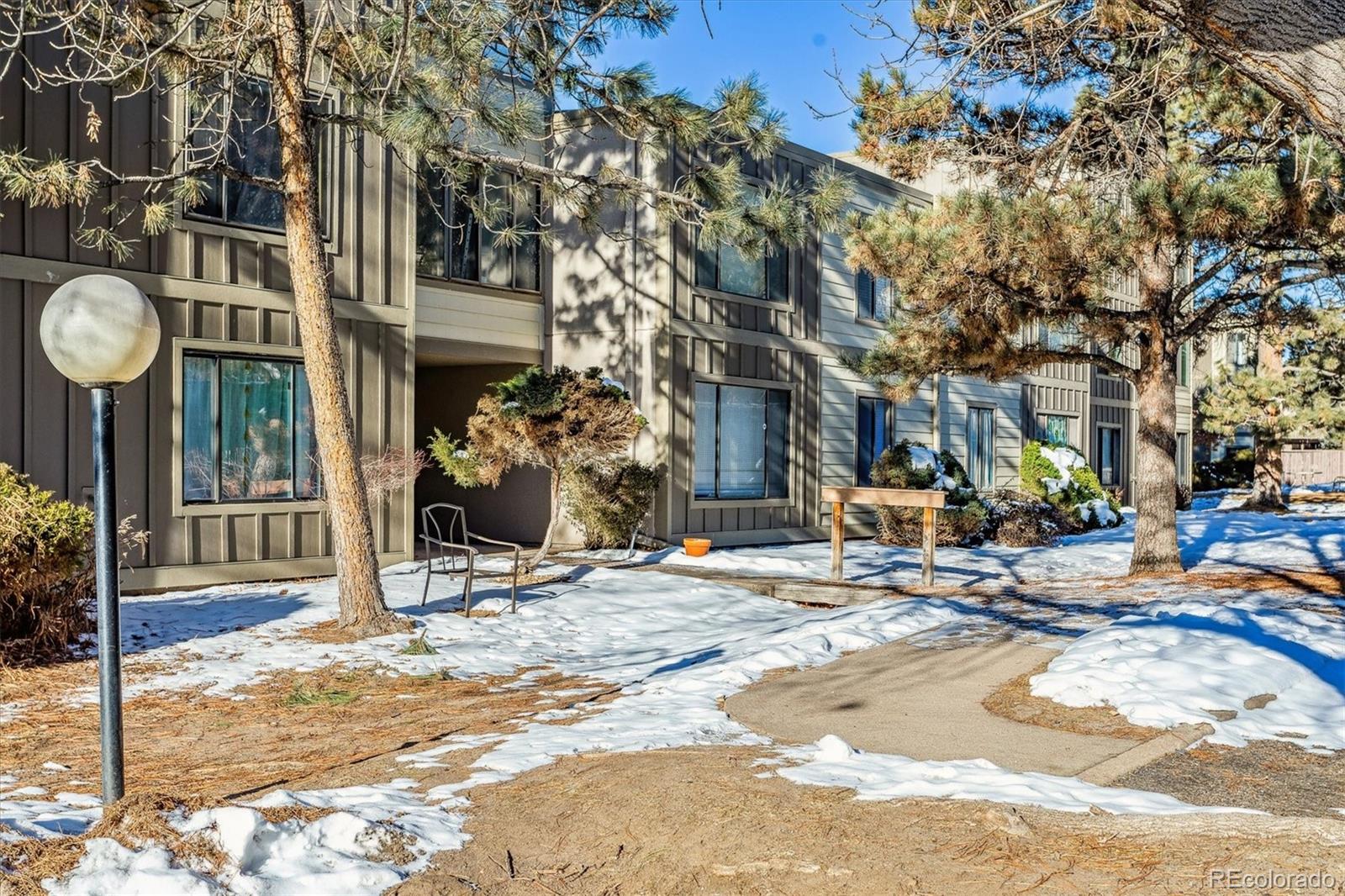 2525 S Dayton Way Unit: 2303