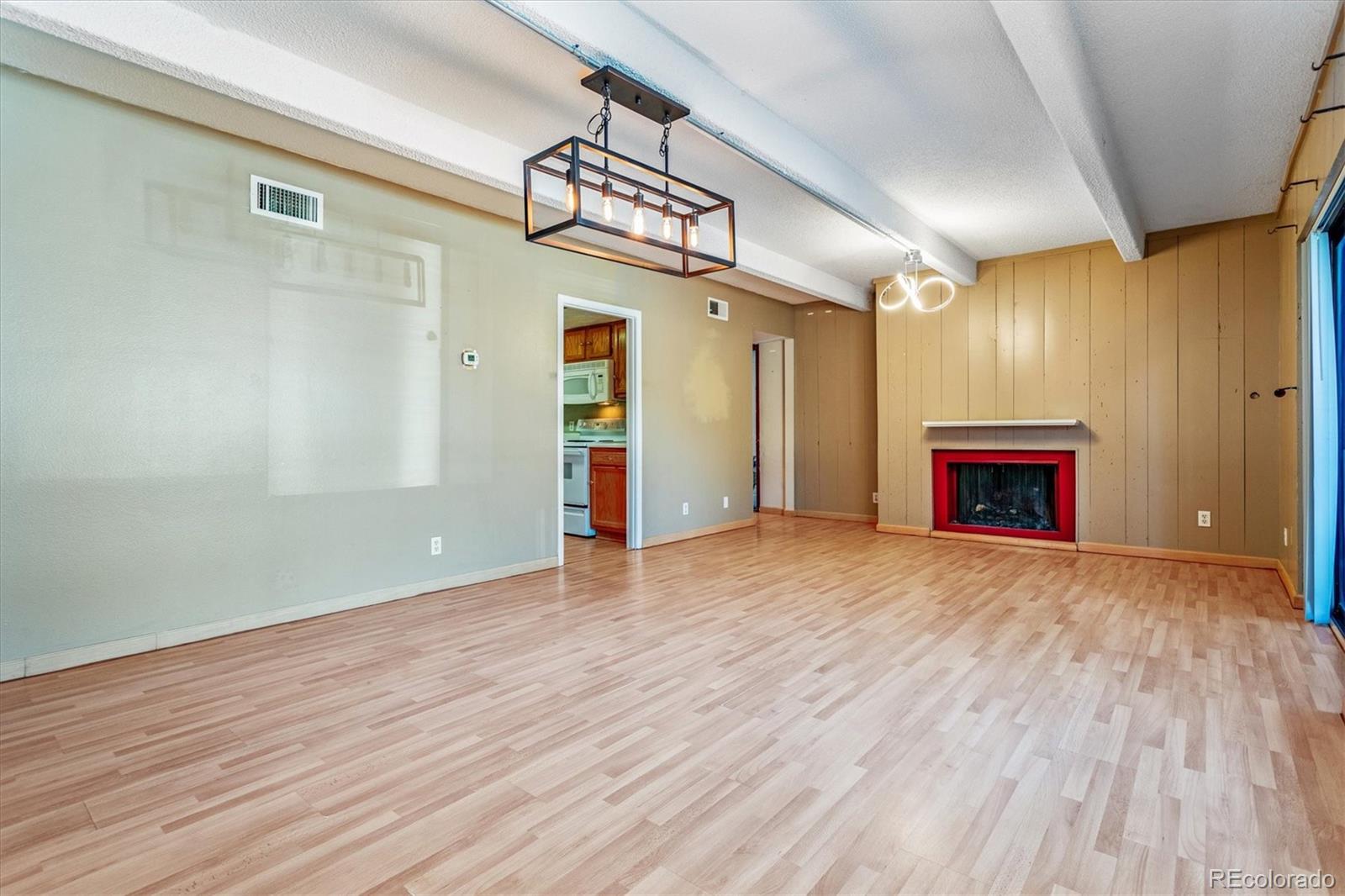 2525 S Dayton Way Unit: 2303