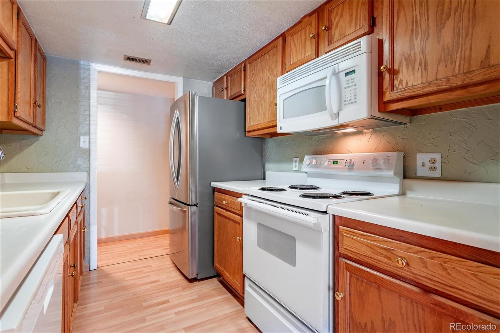 2525 S Dayton Way Unit: 2303