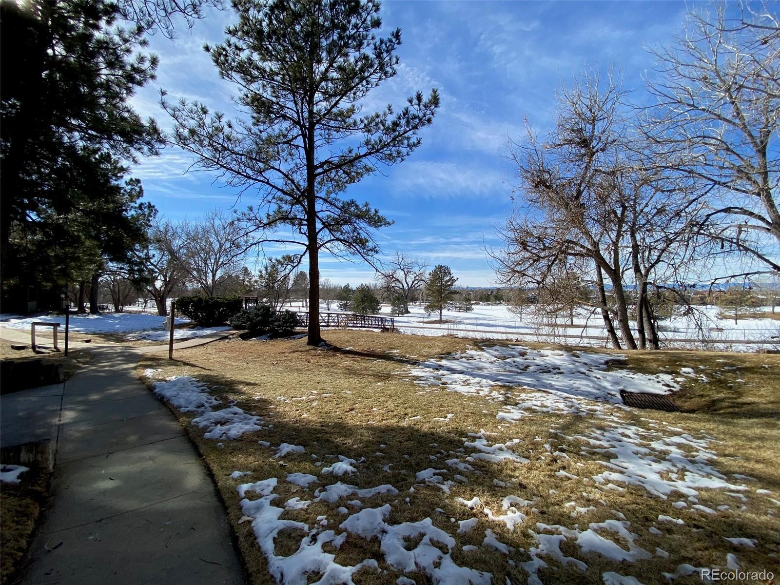 2525 S Dayton Way Unit: 2303