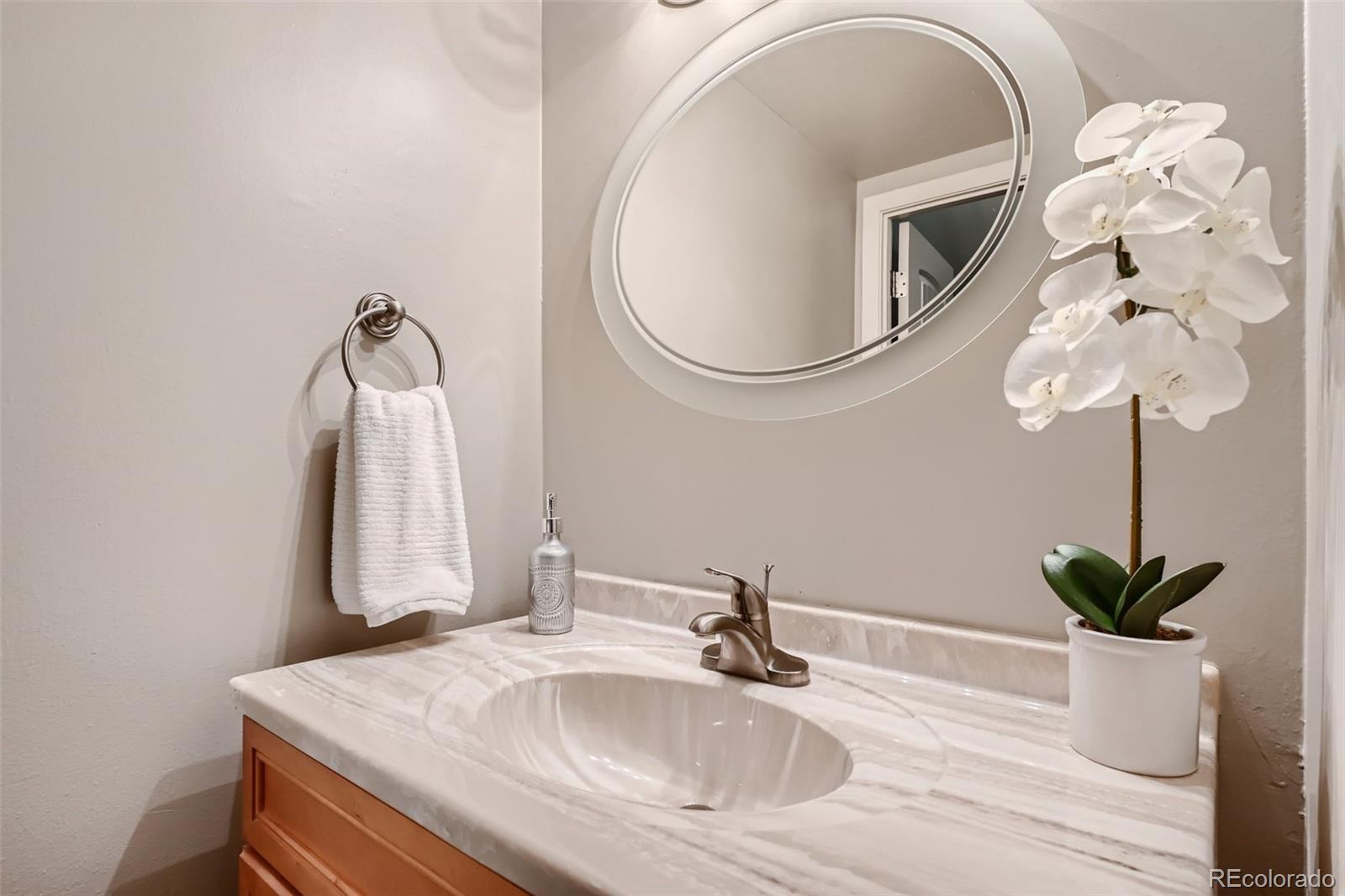 6820 E Mississippi Avenue Unit: B