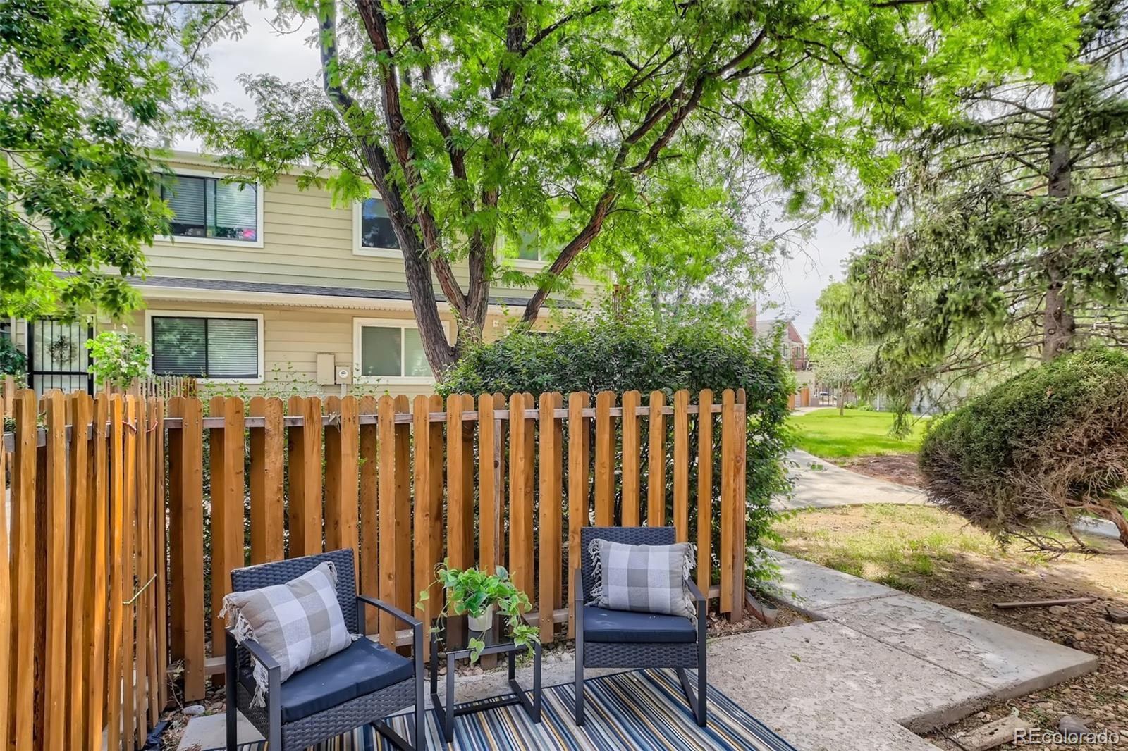 6820 E Mississippi Avenue Unit: B