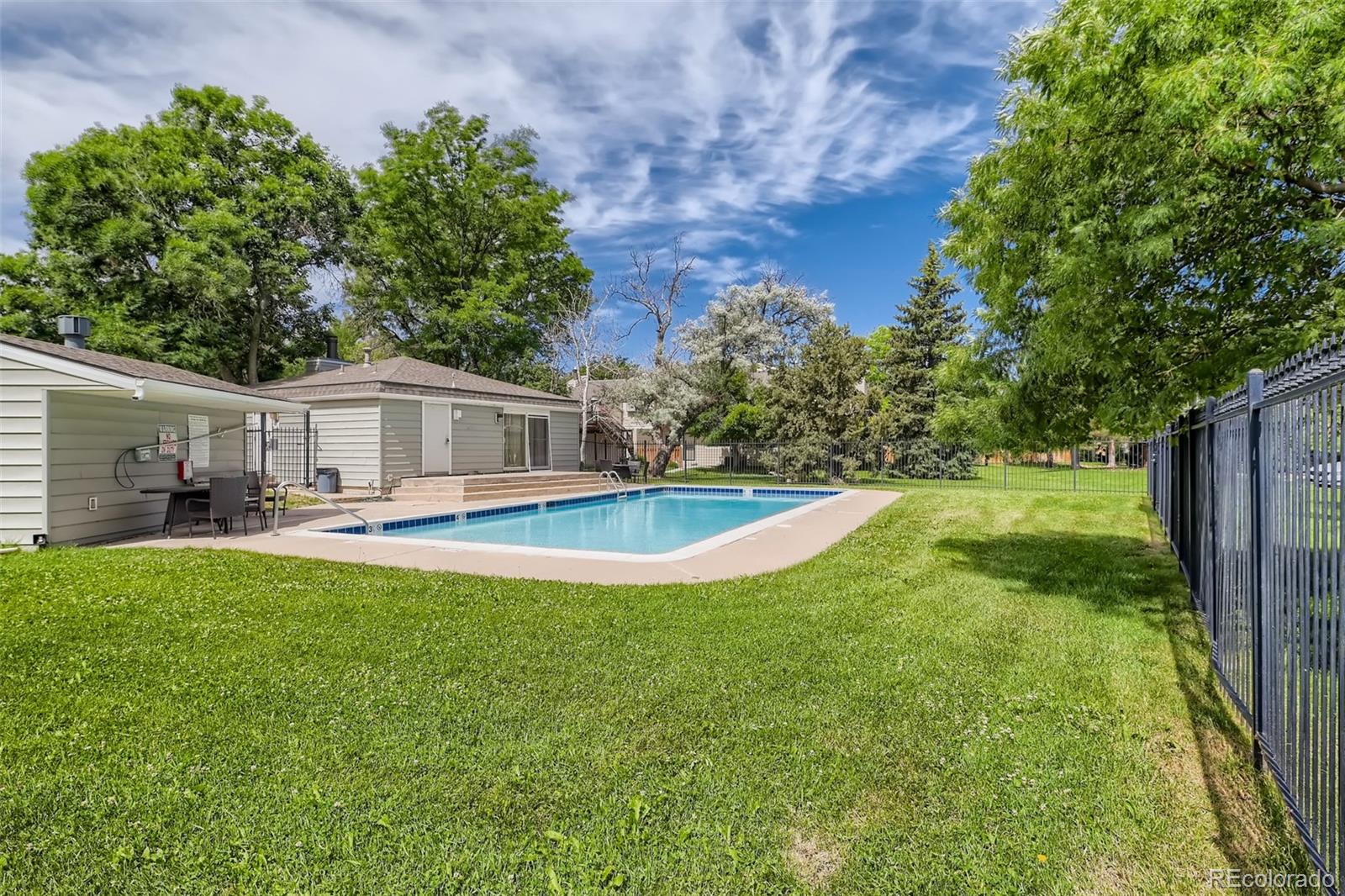 6820 E Mississippi Avenue Unit: B