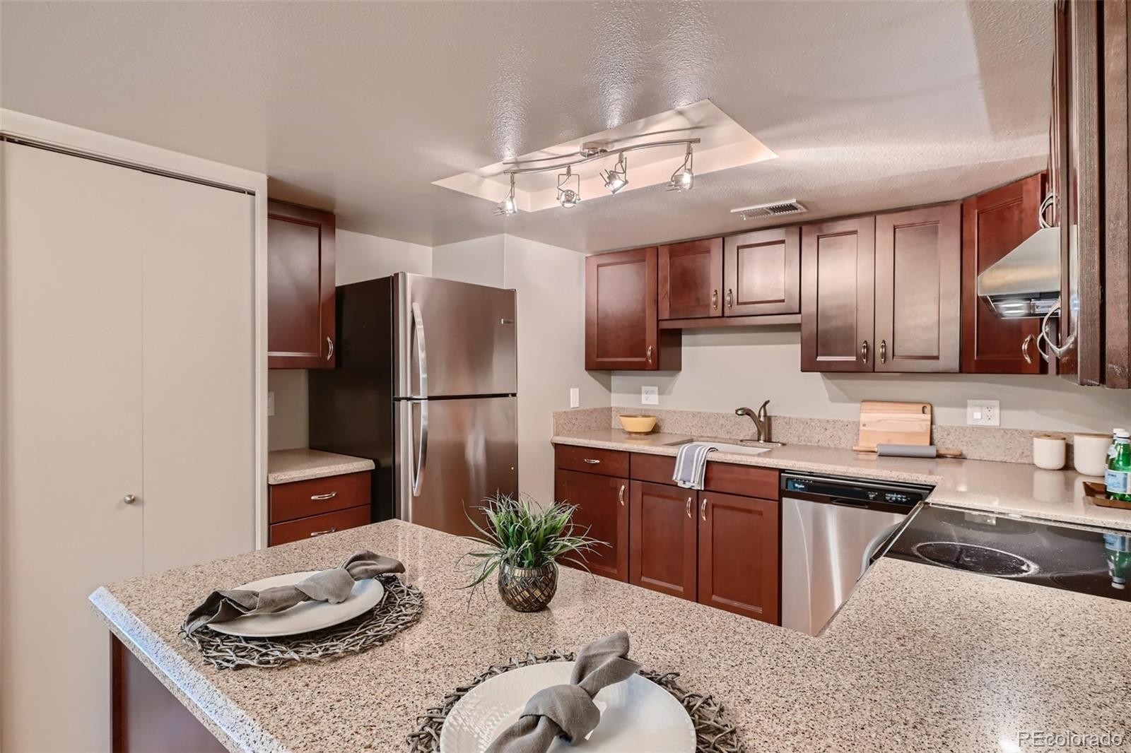 6820 E Mississippi Avenue Unit: B