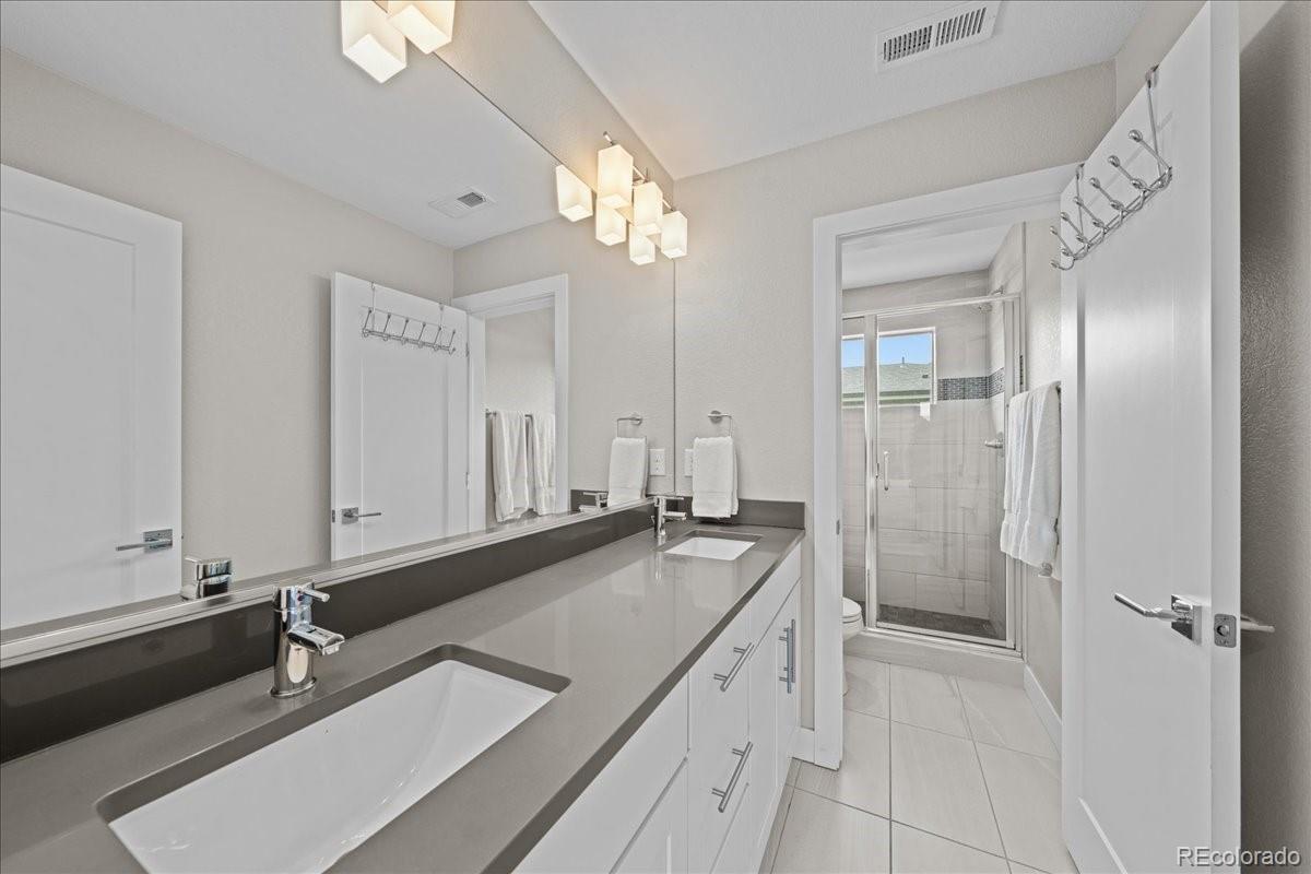 5366 Allison Street Unit: C