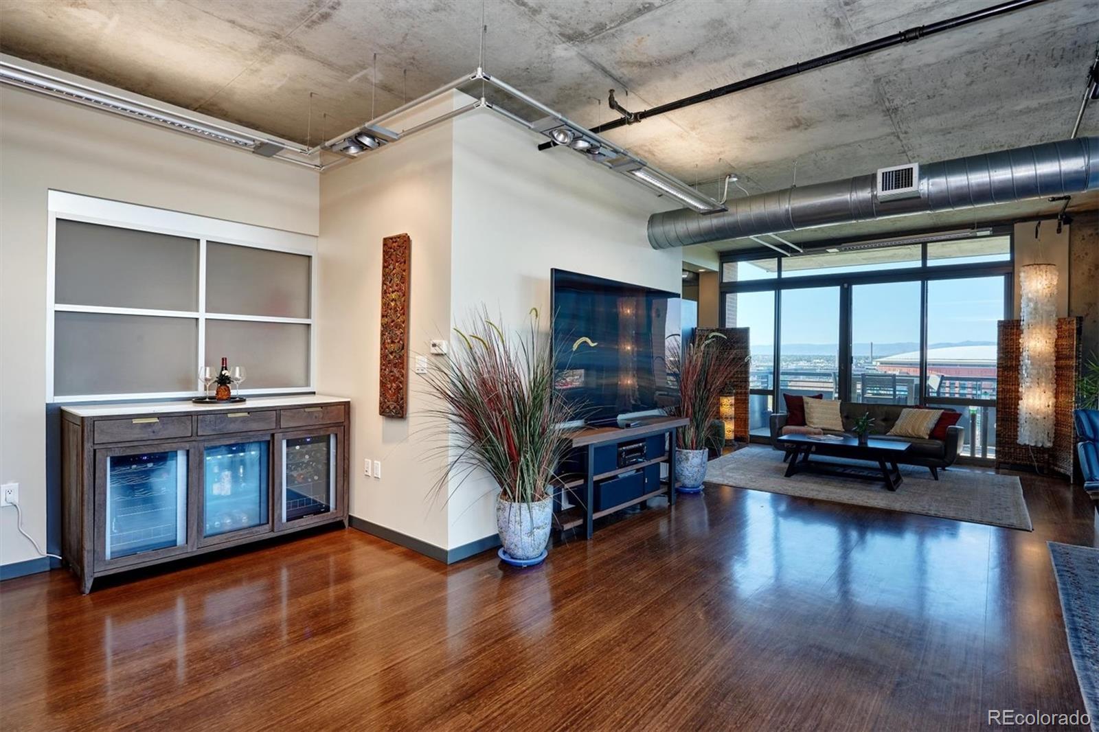 1401 Wewatta Street Unit: 1006