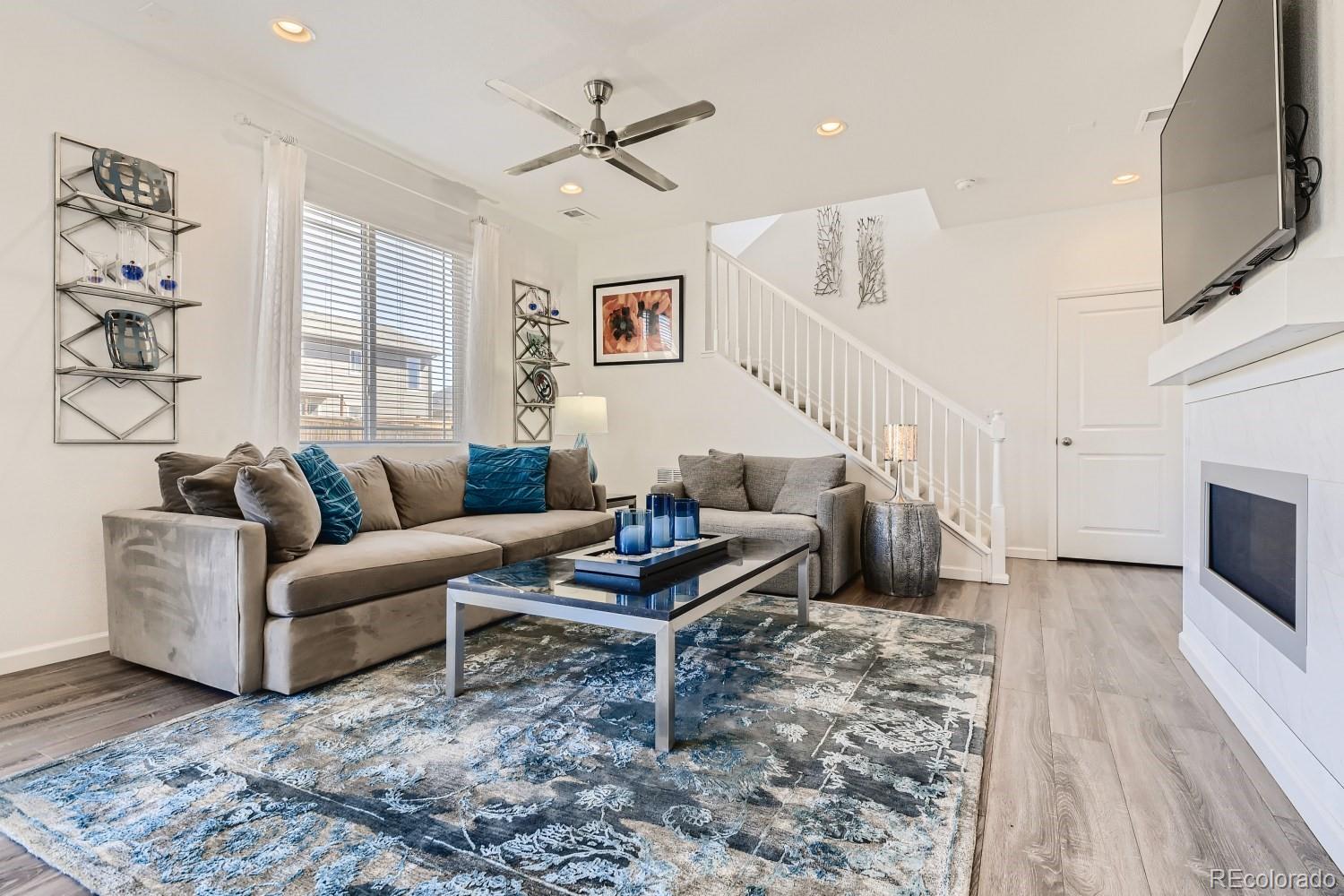 206 S Kewaunee Way