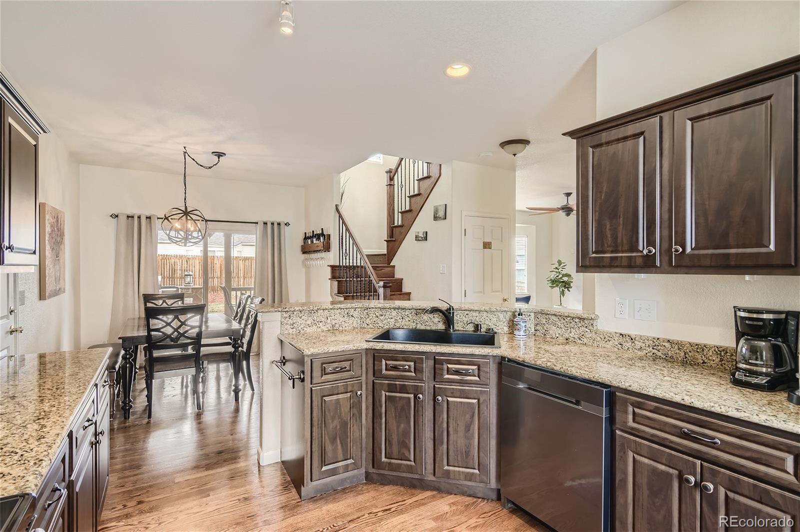 3315 S Nelson Street