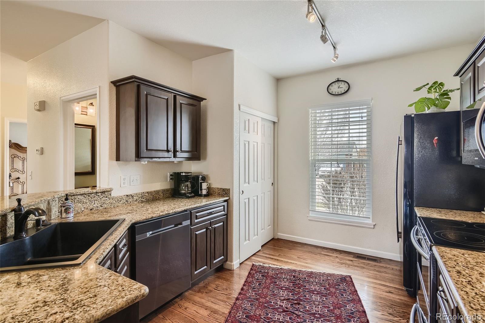 3315 S Nelson Street