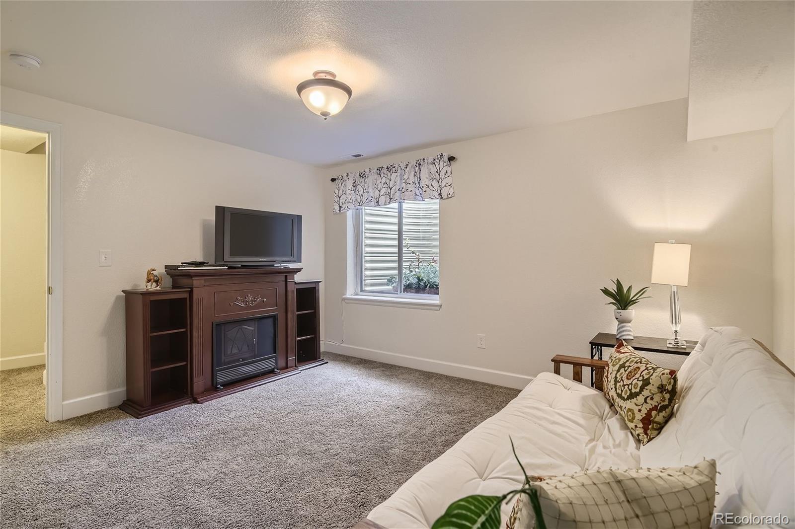 3315 S Nelson Street