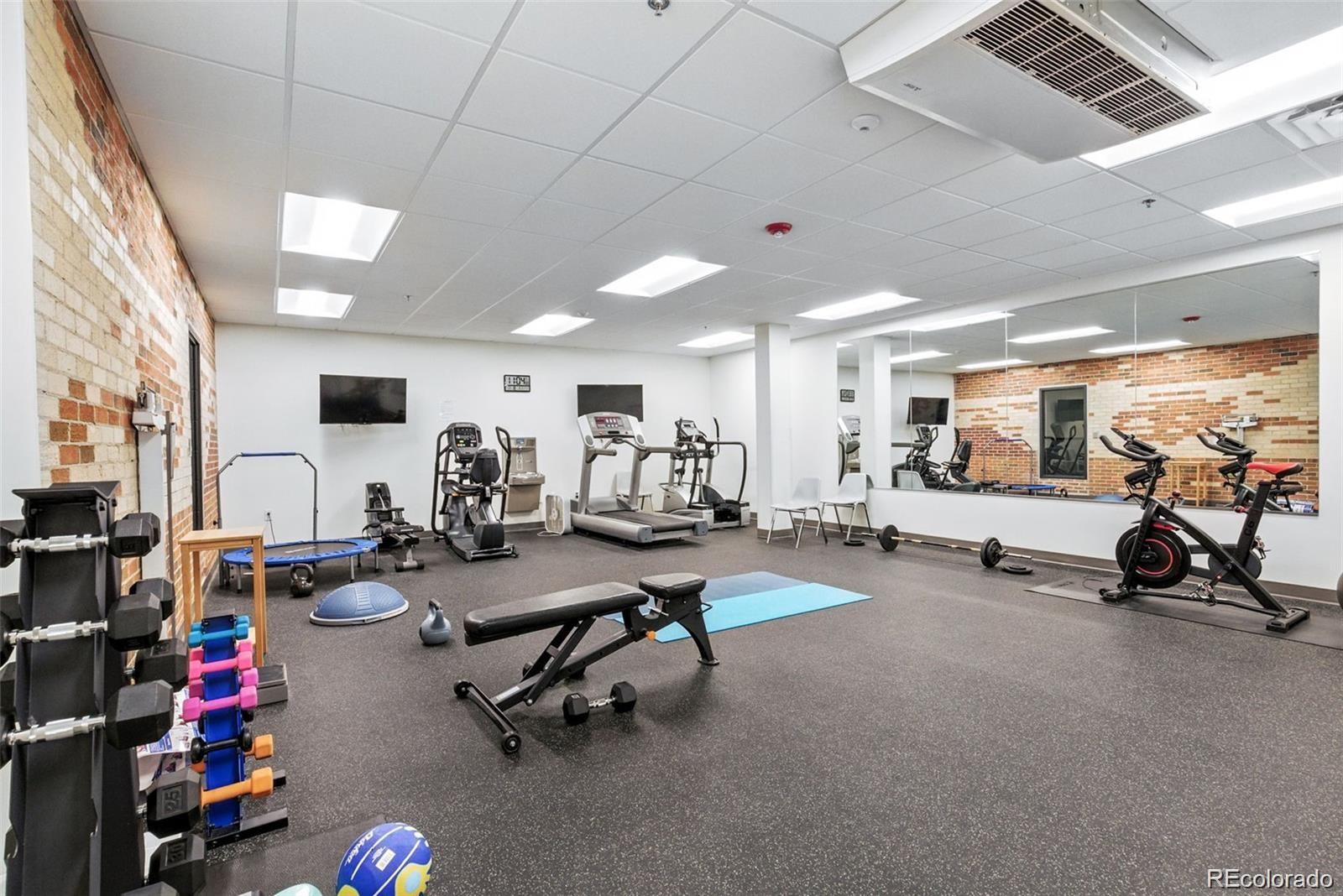 1850 Folsom Street Unit: 212