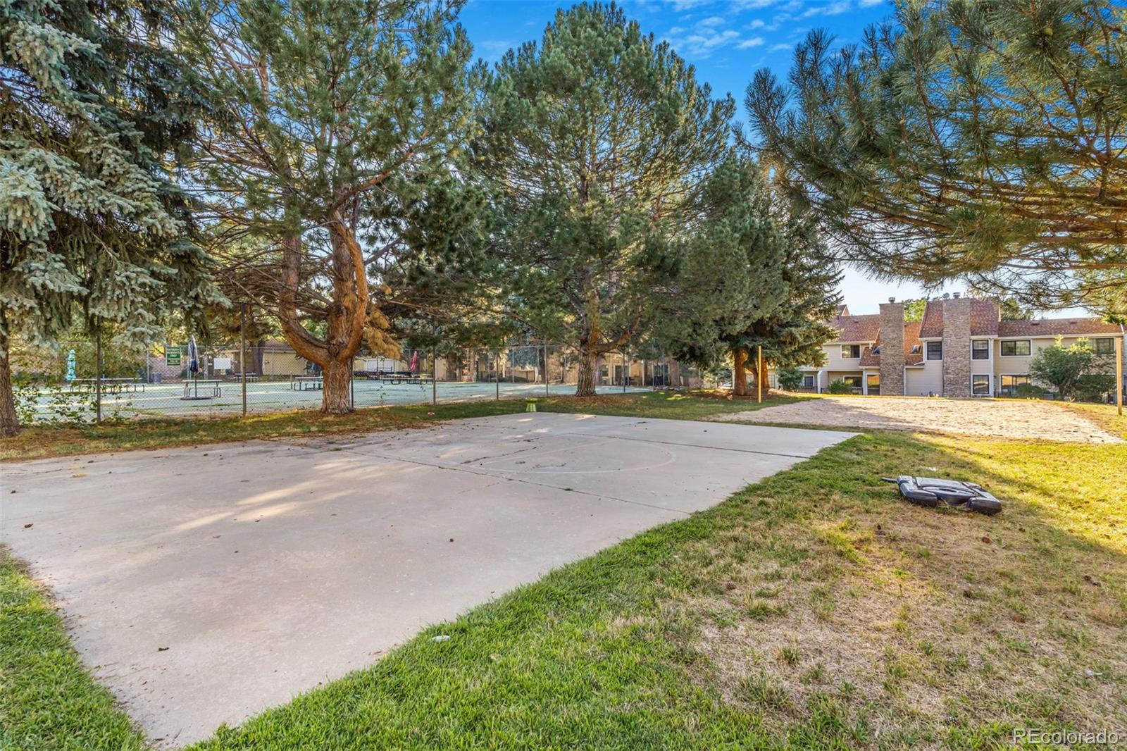 453 S Kittredge Street Unit: D
