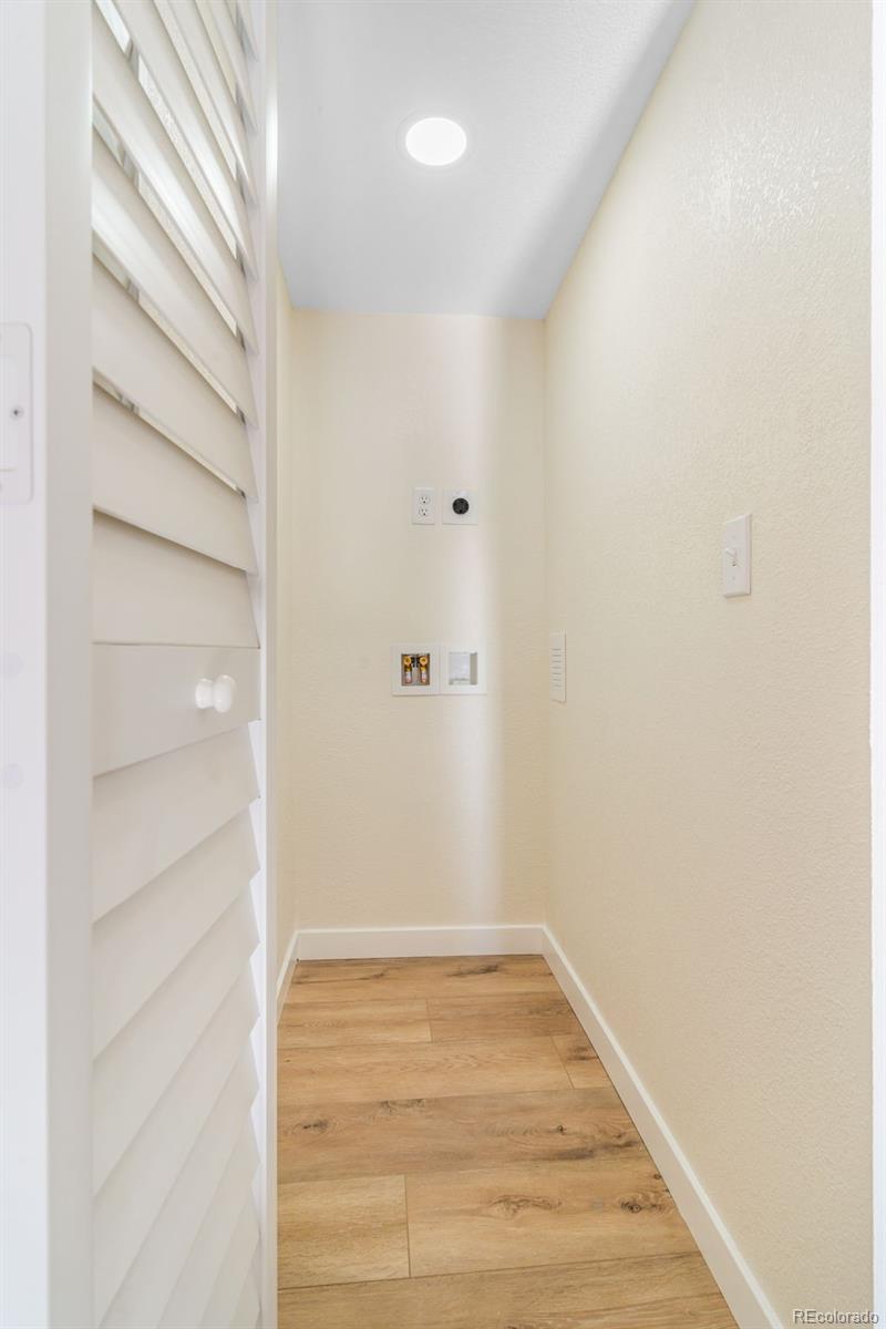 453 S Kittredge Street Unit: D