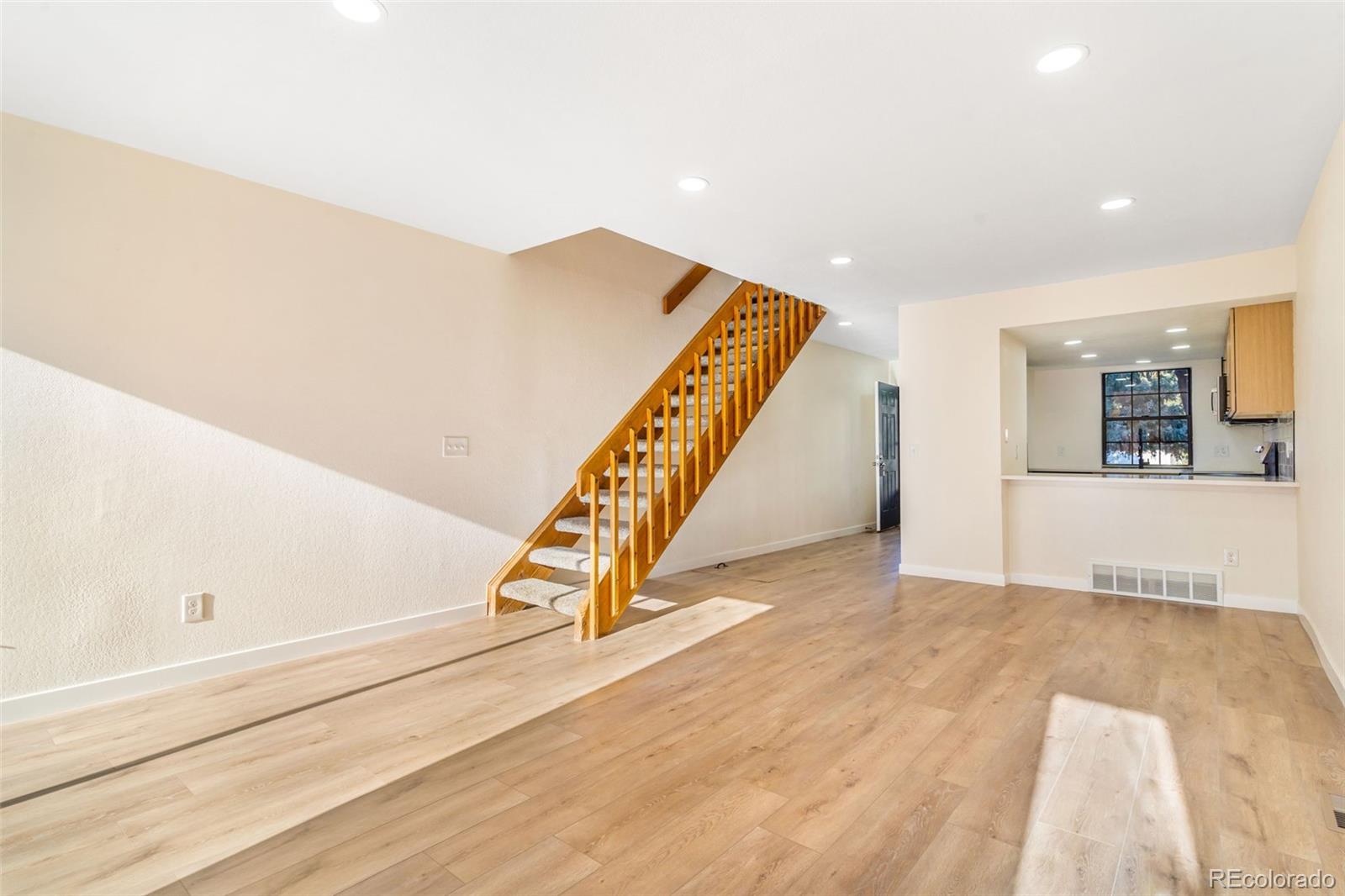 453 S Kittredge Street Unit: D