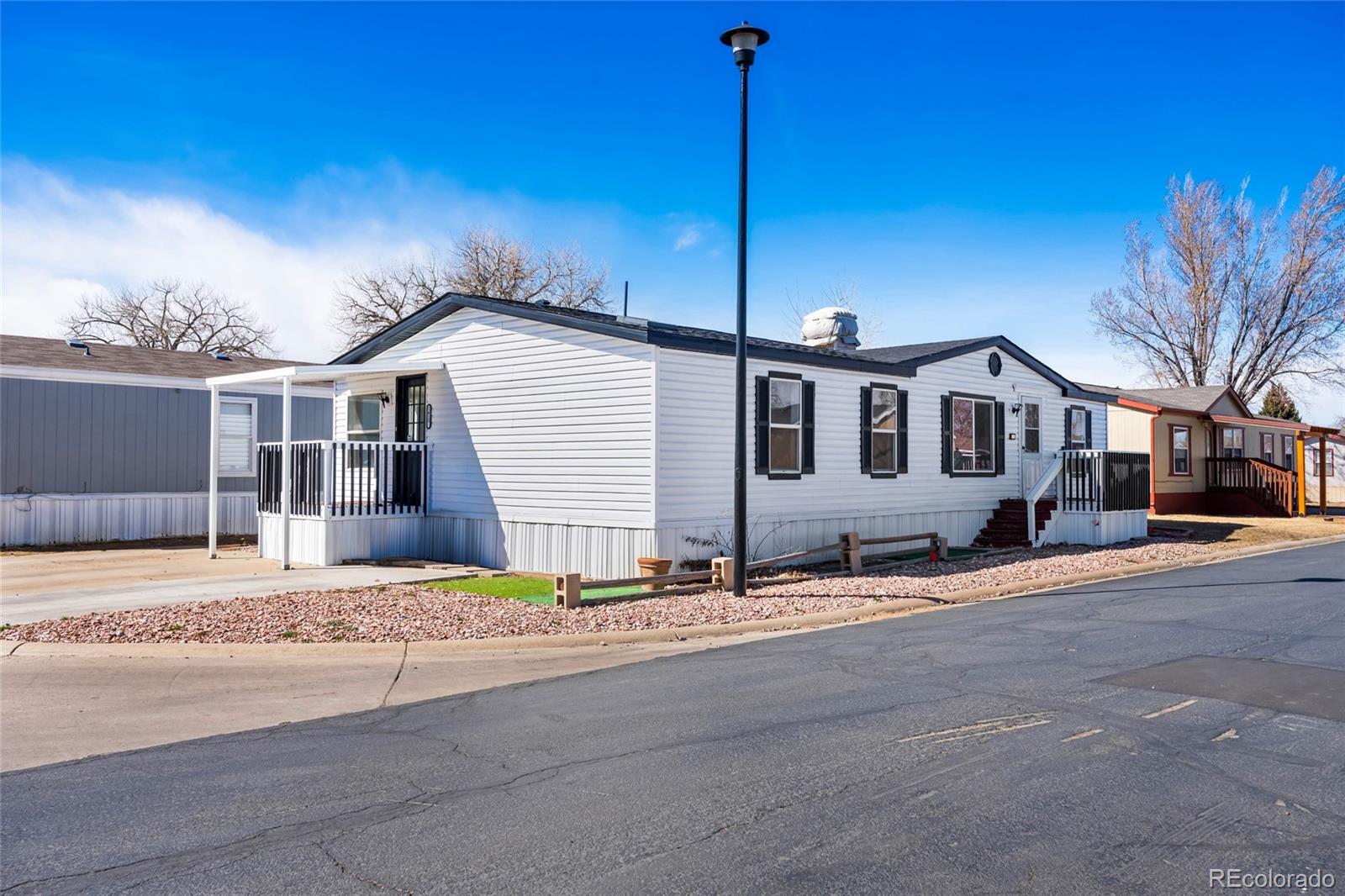 2885 E MID WAY Boulevard