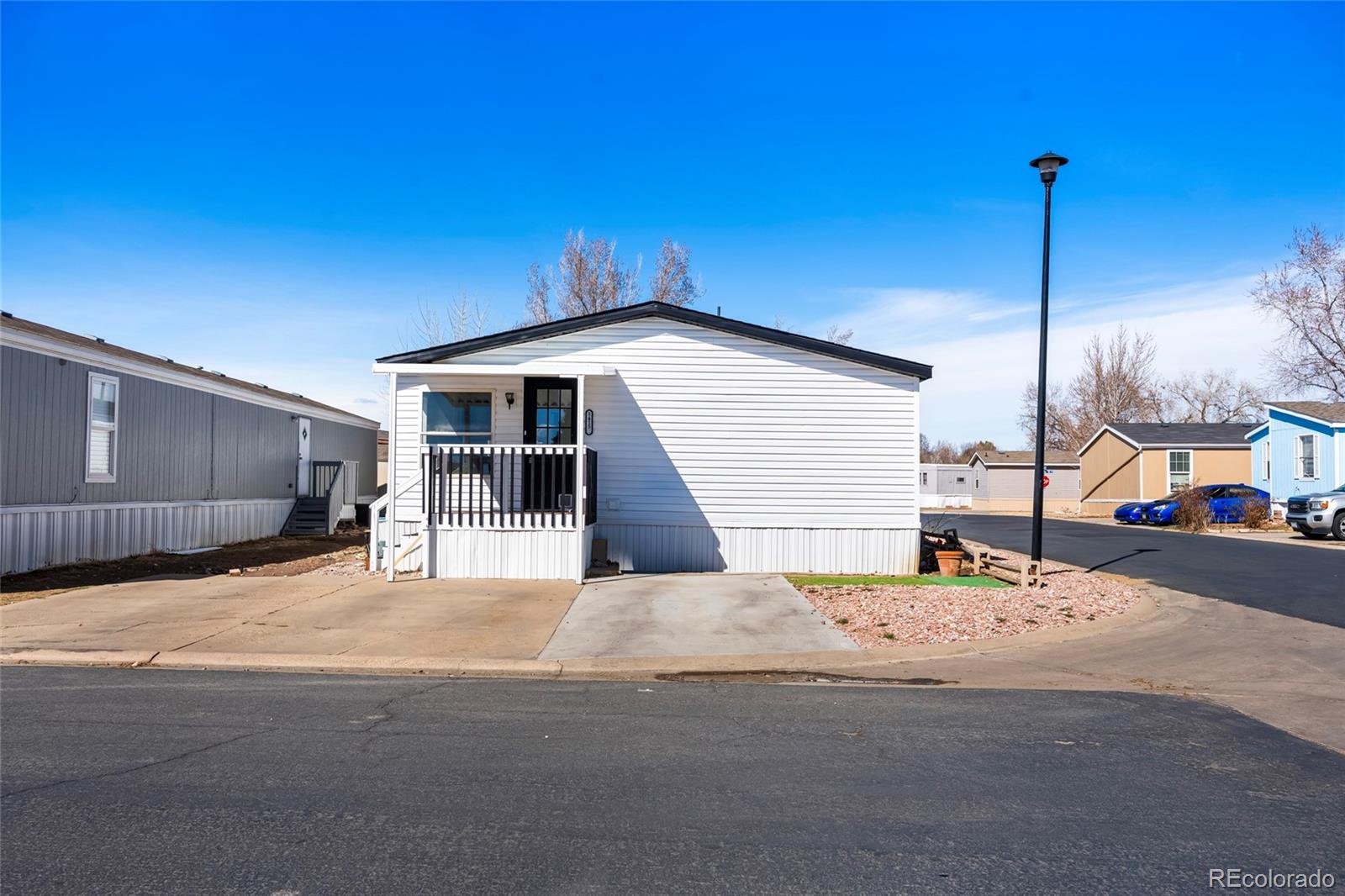 2885 E MID WAY Boulevard