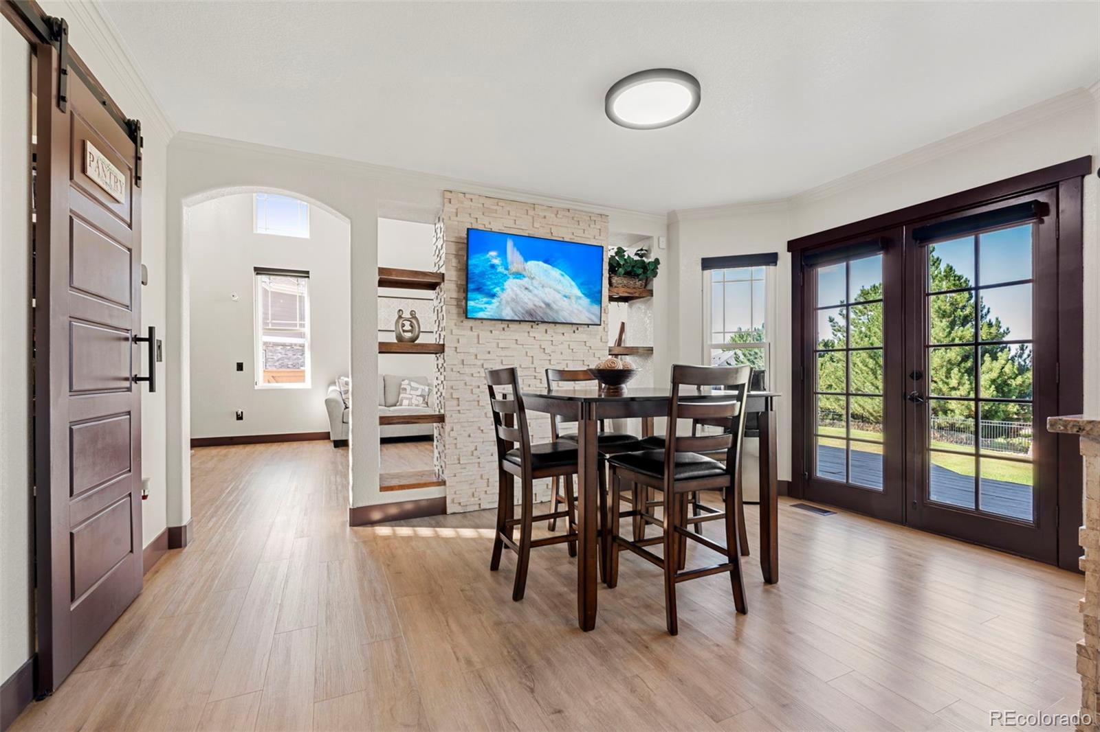 2514 S Killarney Court