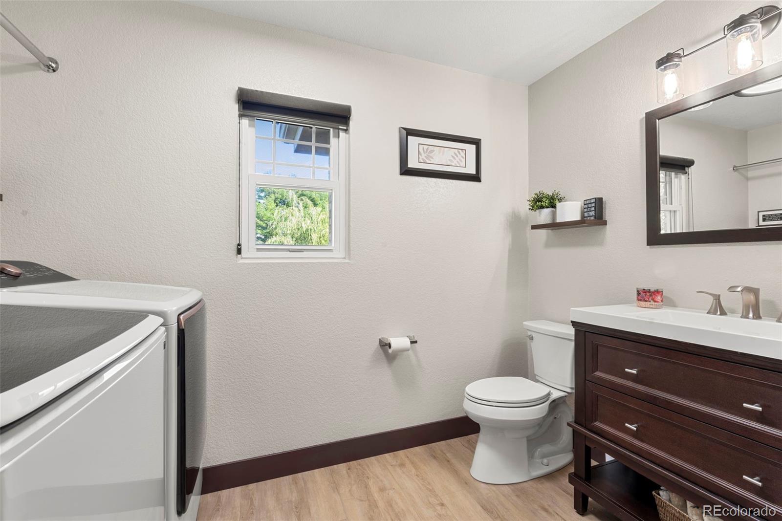 2514 S Killarney Court