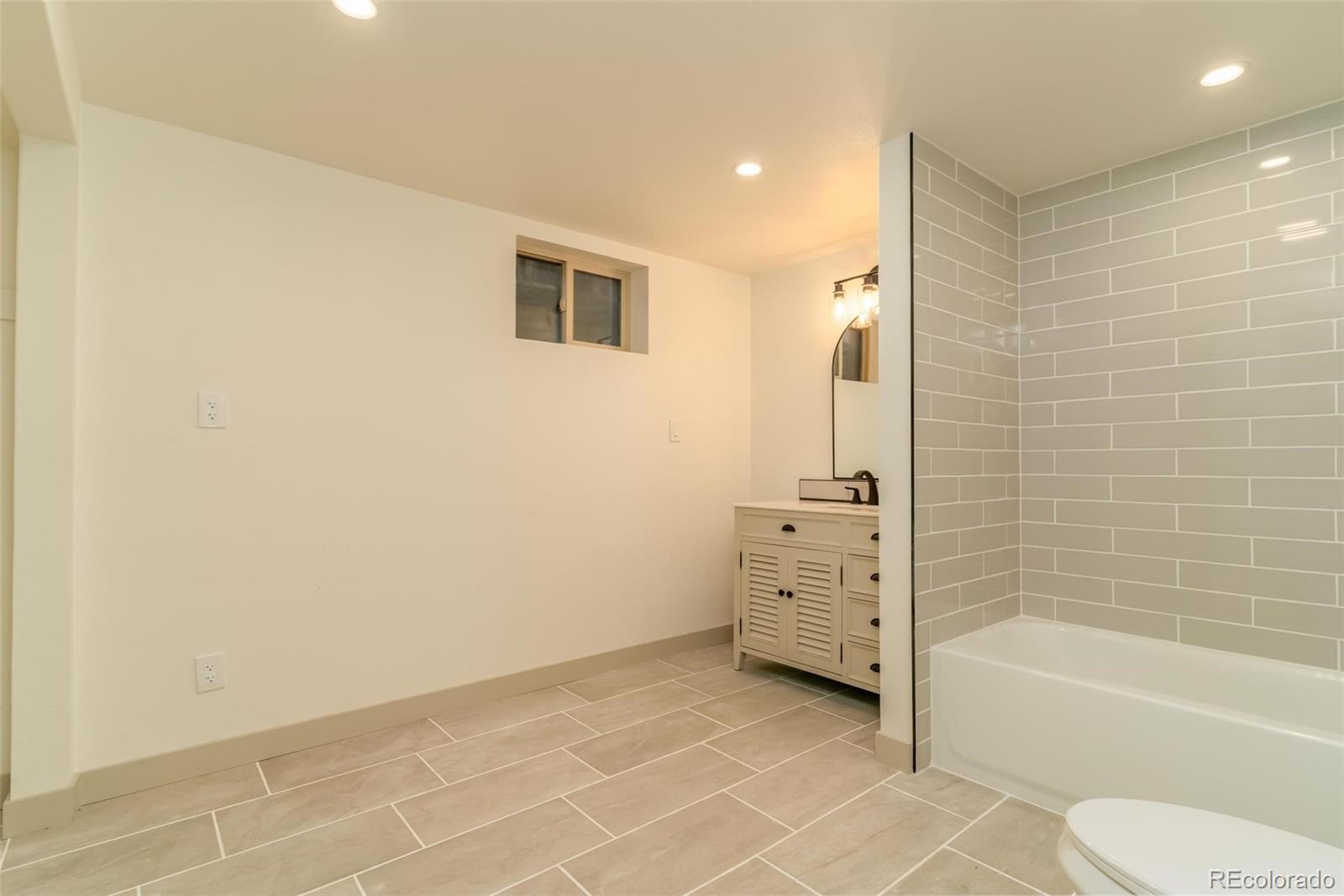 552 S Union Boulevard