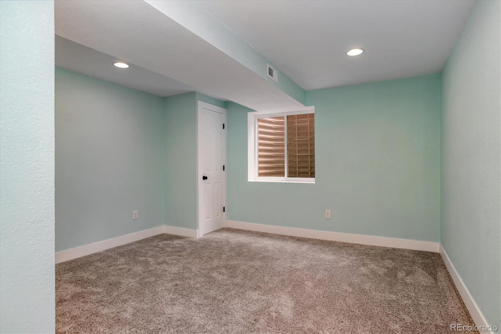 2863 S Reading Court