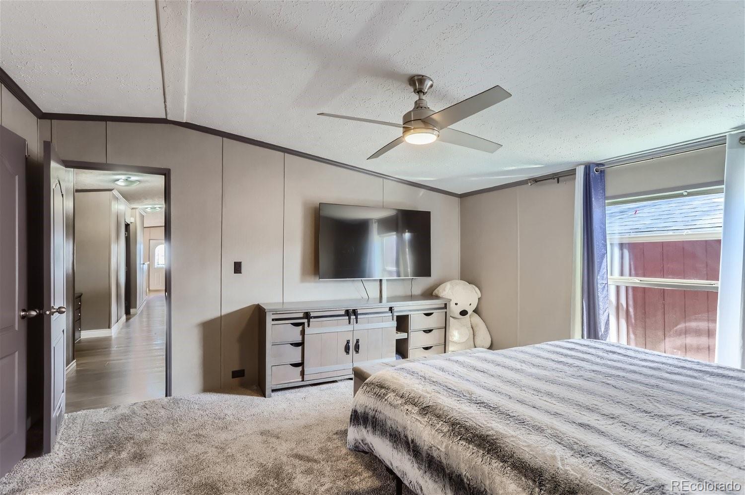 1500 W Thornton Parkway