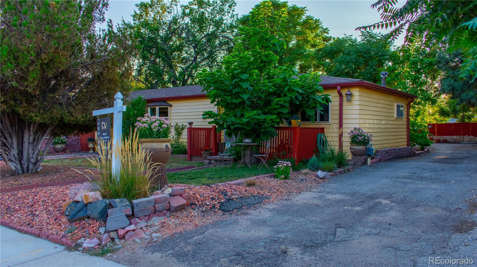 5845 Poplar Street