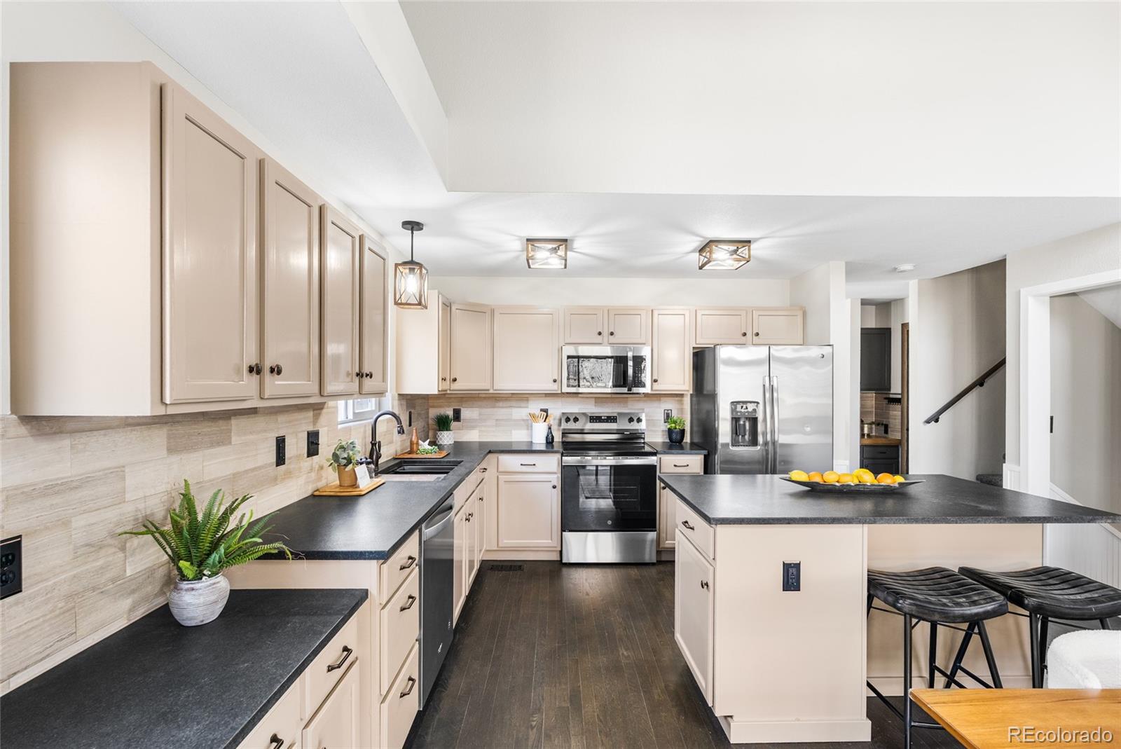 5083 Goshawk Court