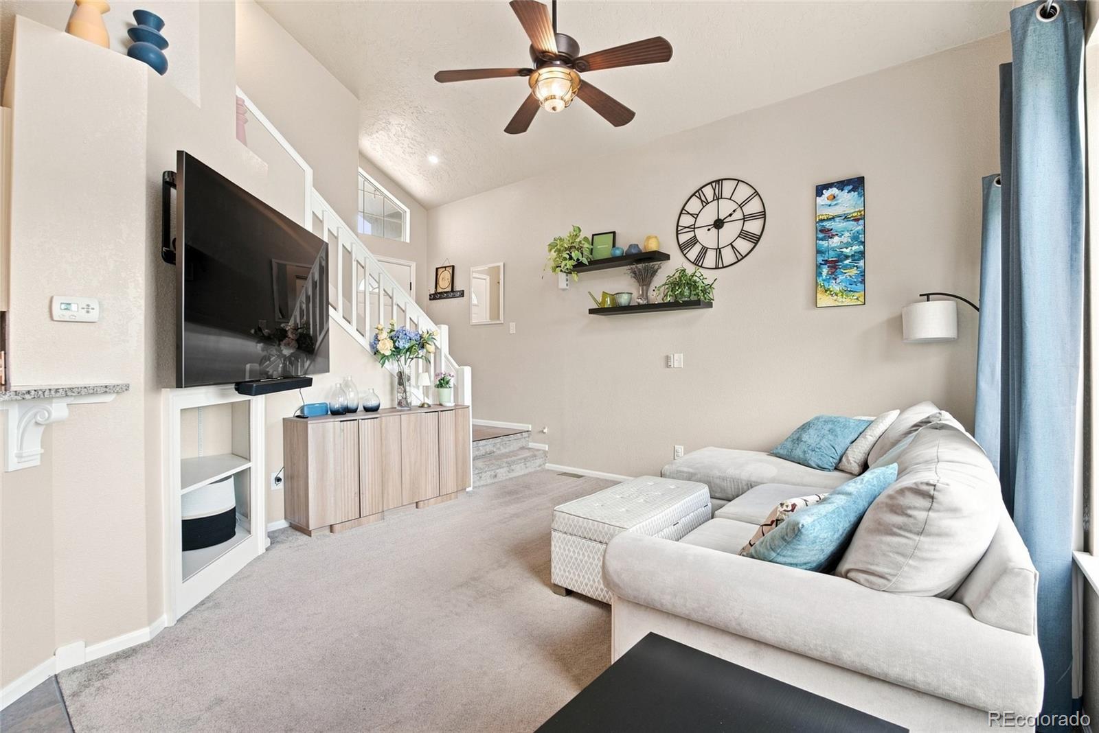 8859 Cloverleaf Circle