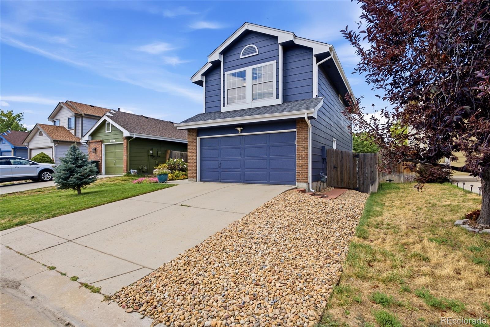 8859 Cloverleaf Circle