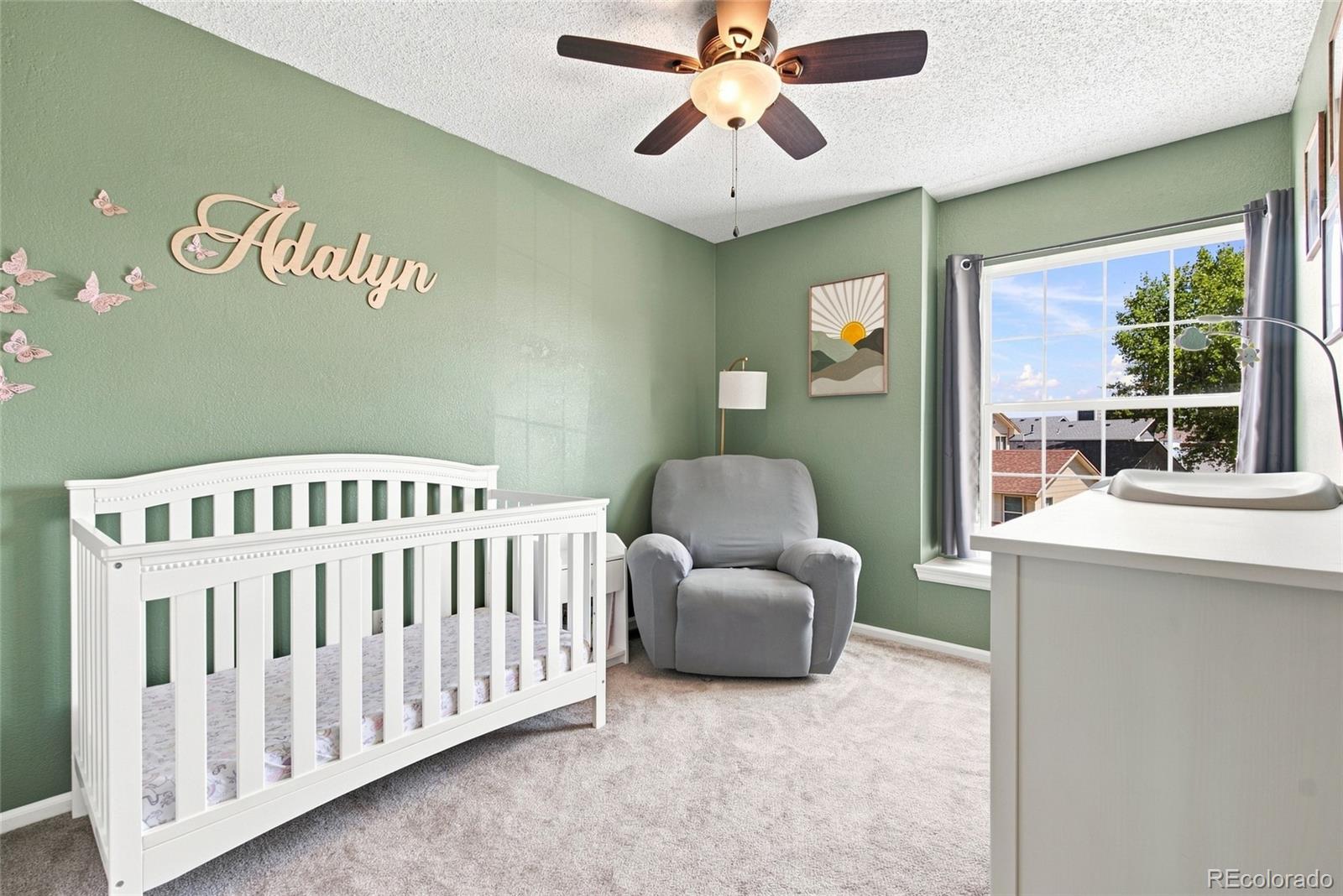 8859 Cloverleaf Circle