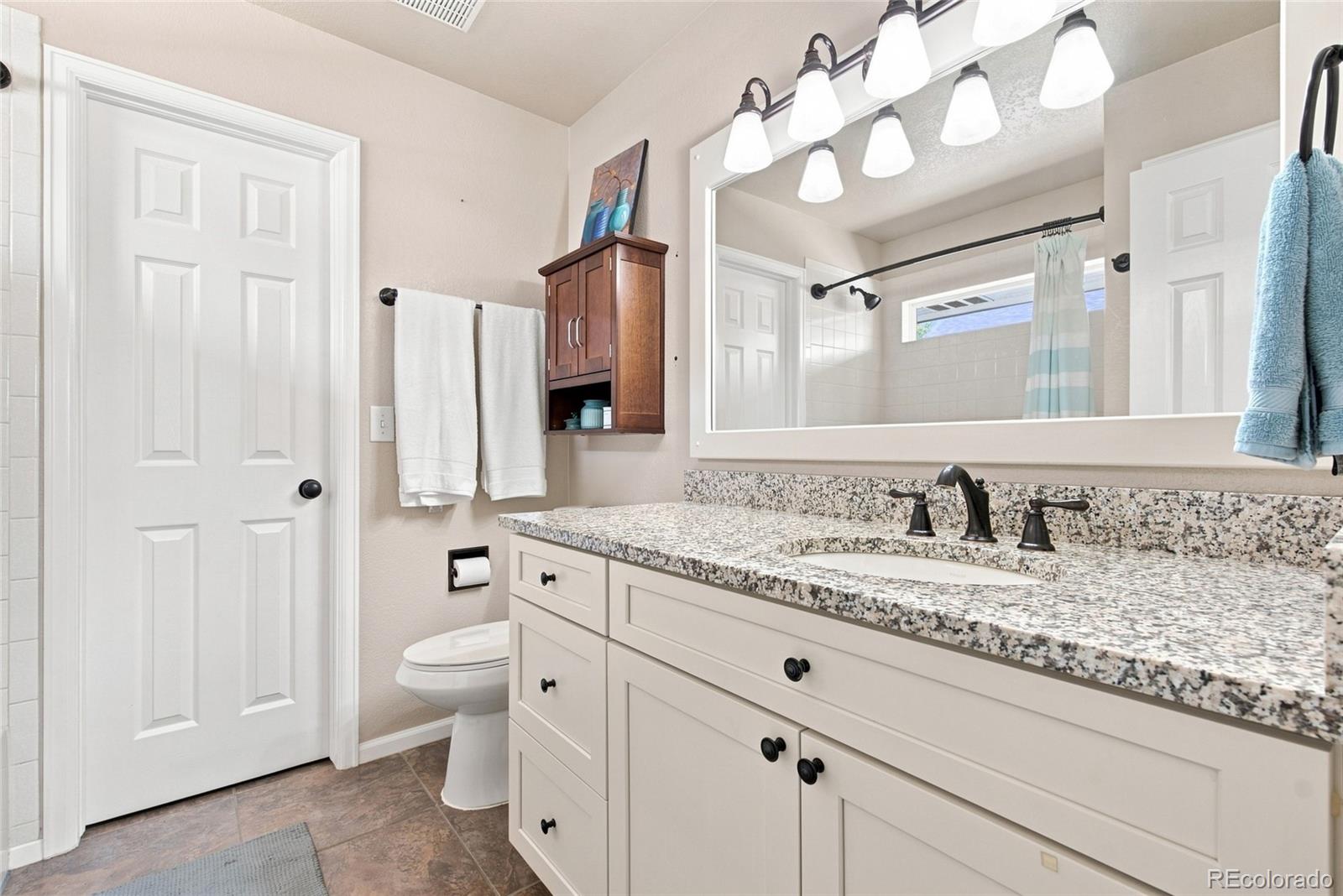 8859 Cloverleaf Circle