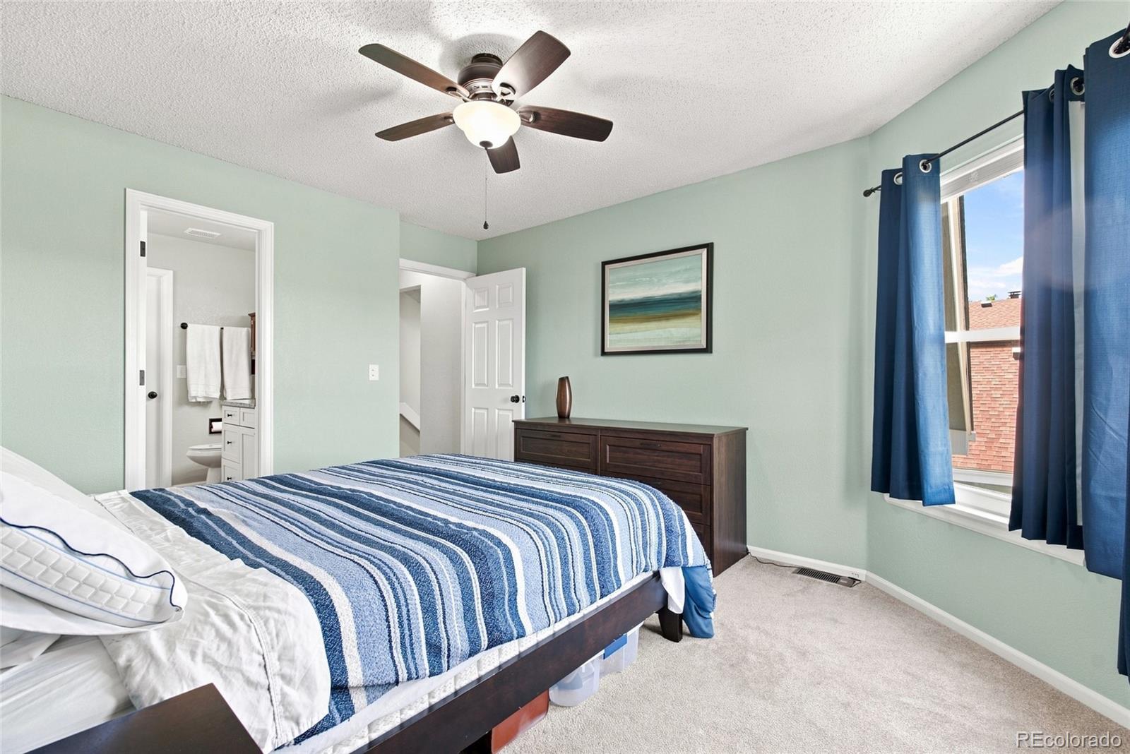 8859 Cloverleaf Circle
