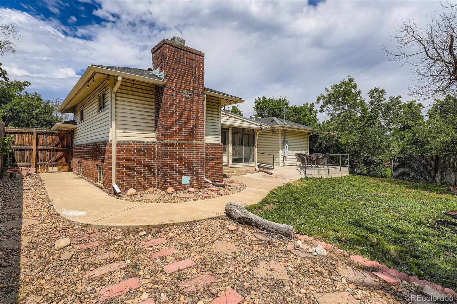 2692 S Osceola Street