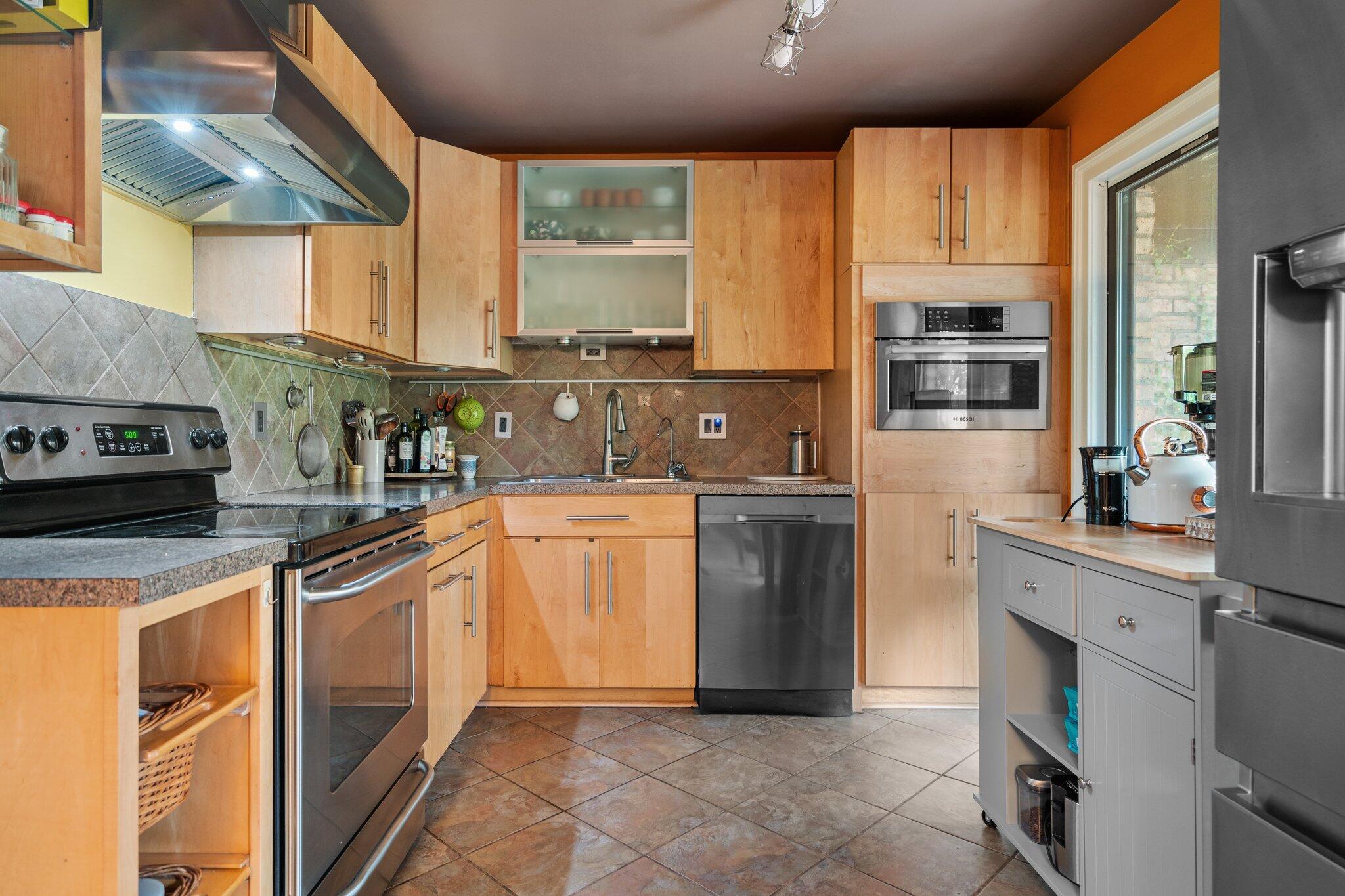 1028 Greenhills Drive