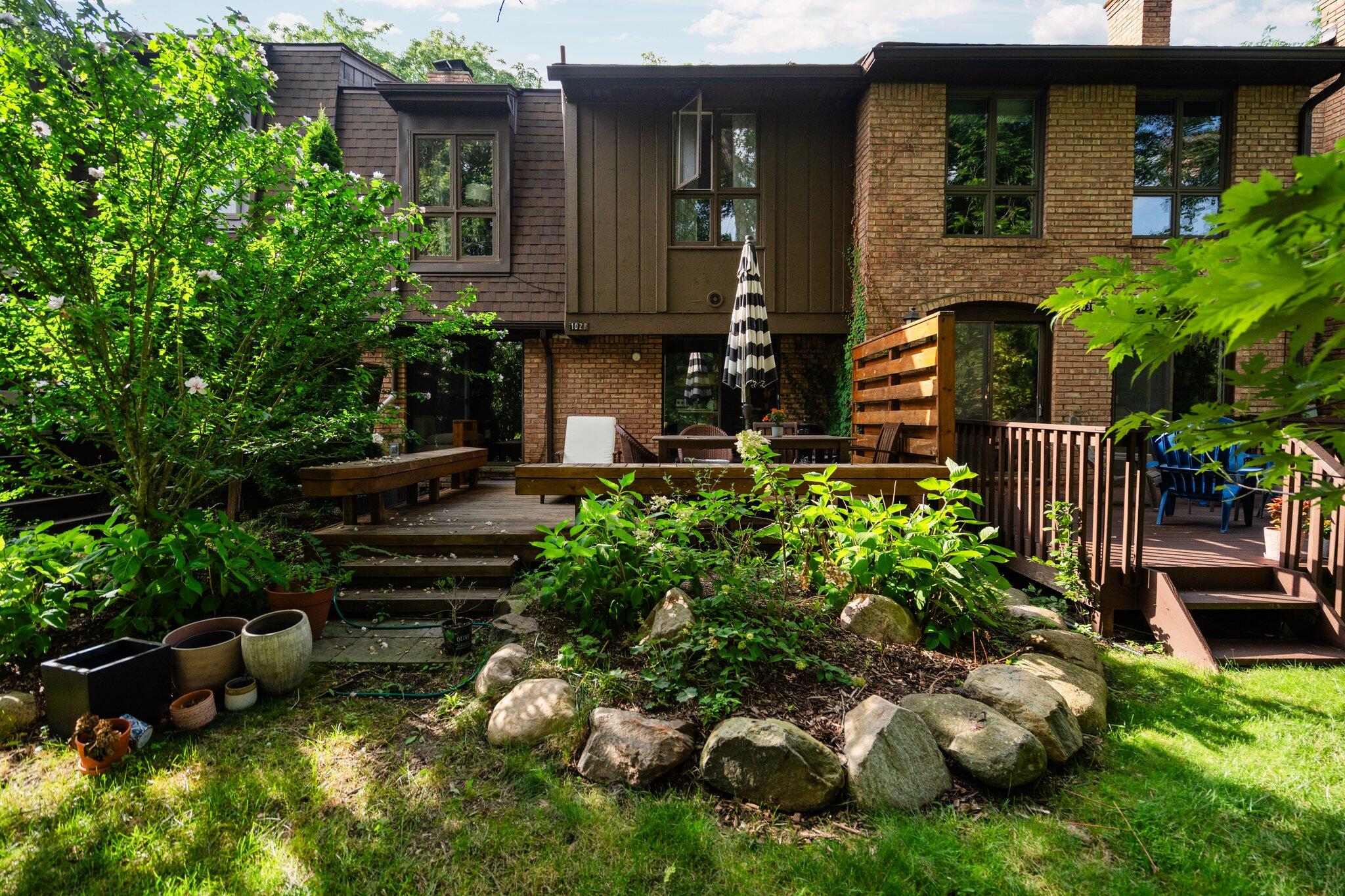 1028 Greenhills Drive