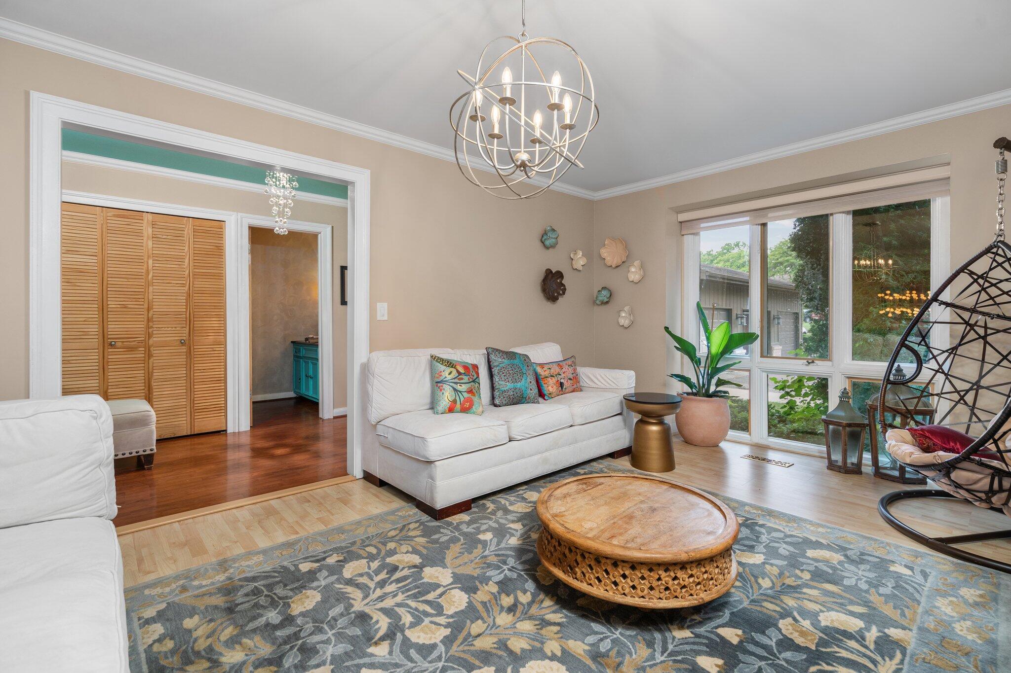 1028 Greenhills Drive